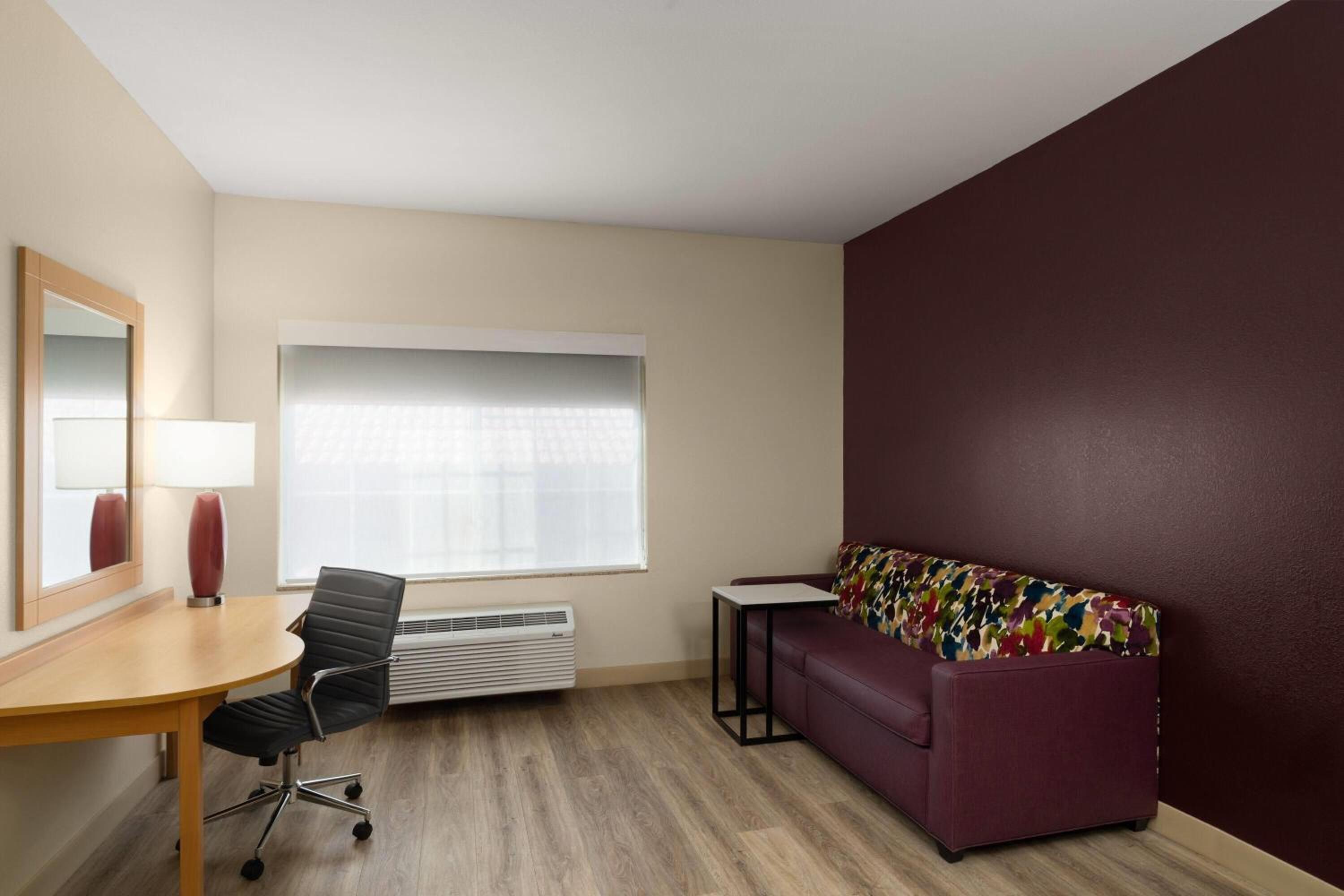 King Room - Mobility Access - Photo 1