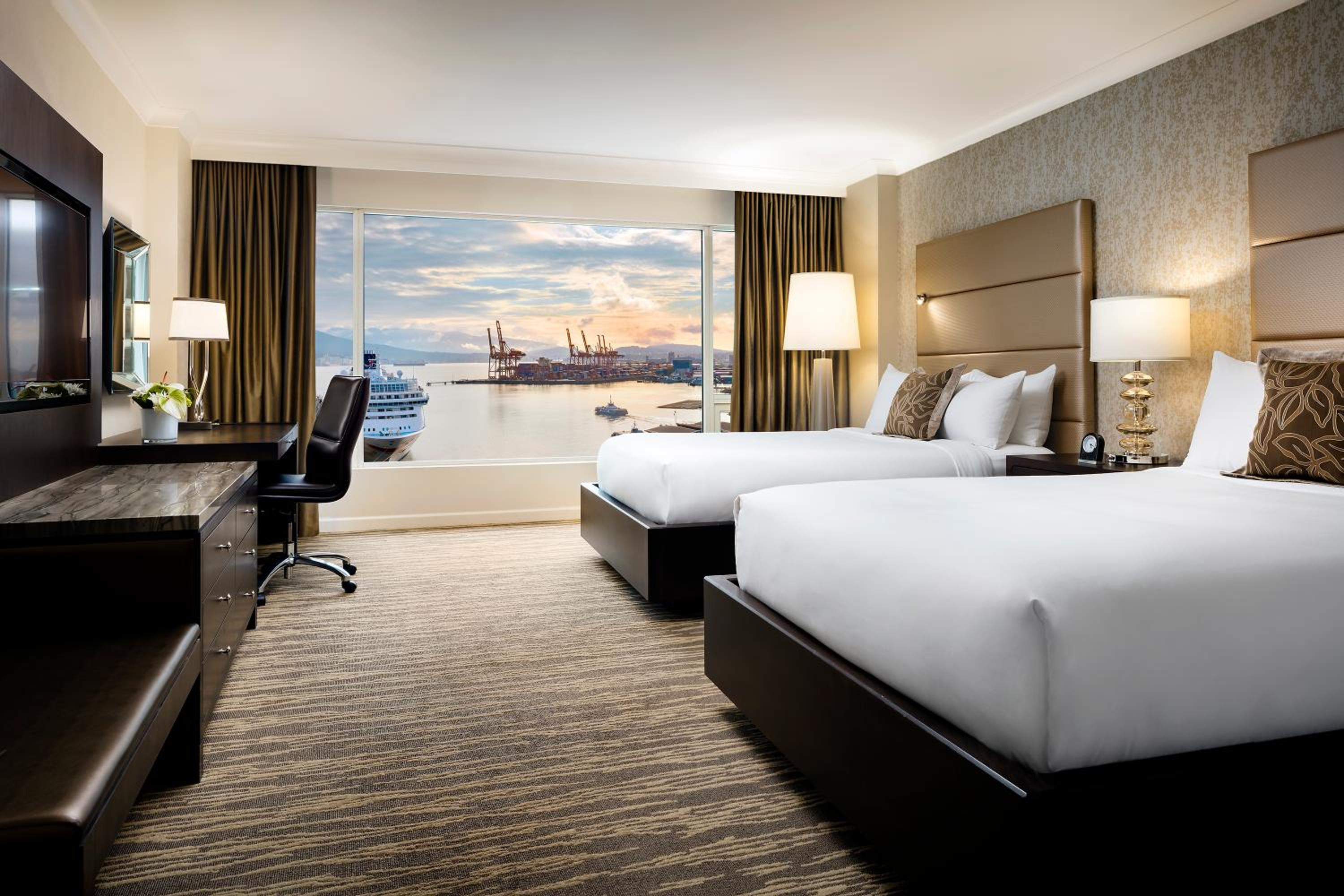 Signature Harbor View Room with Two Double Beds