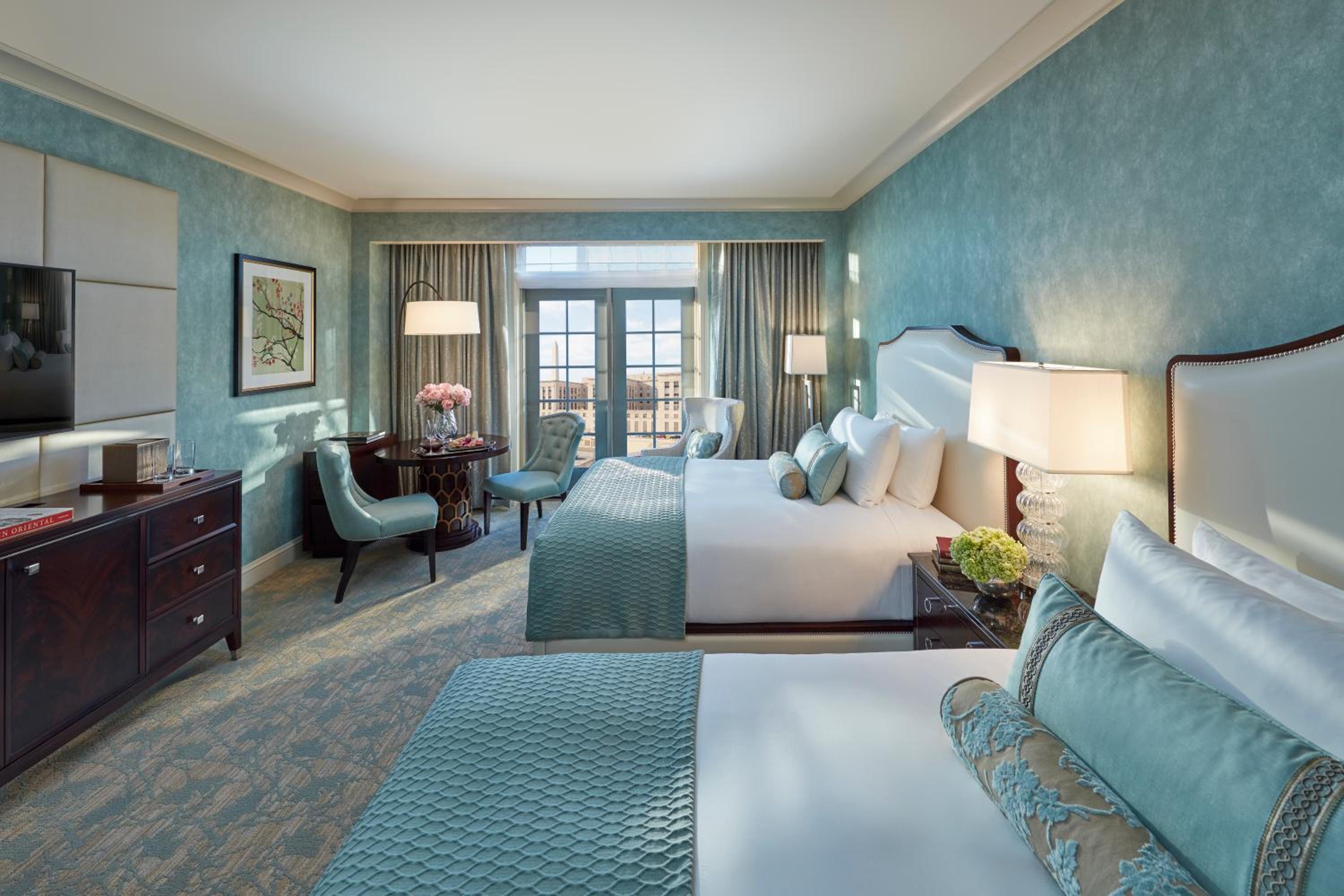 Deluxe Double Queen Room - Photo 1