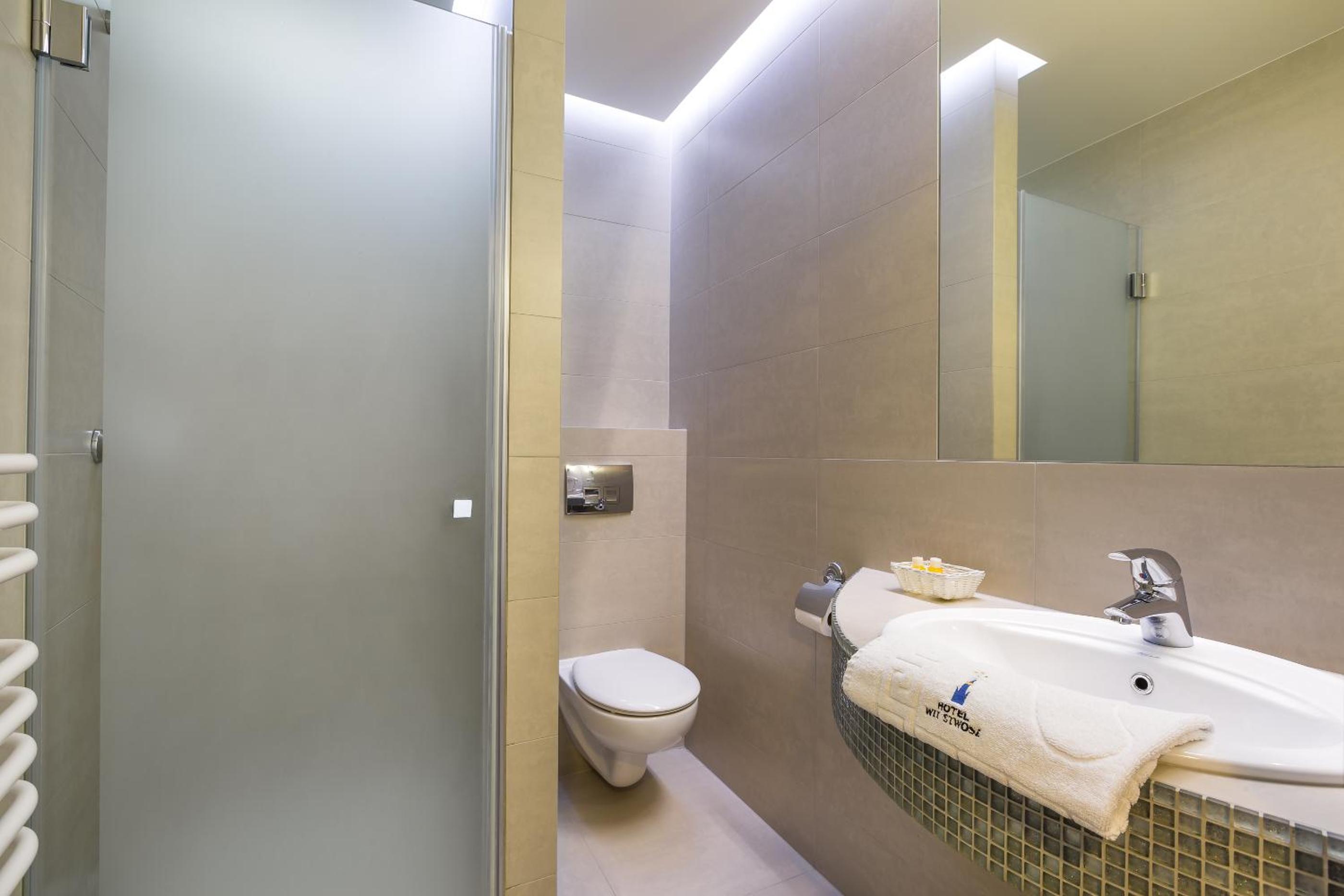 Double/Twin Room - Photo 2