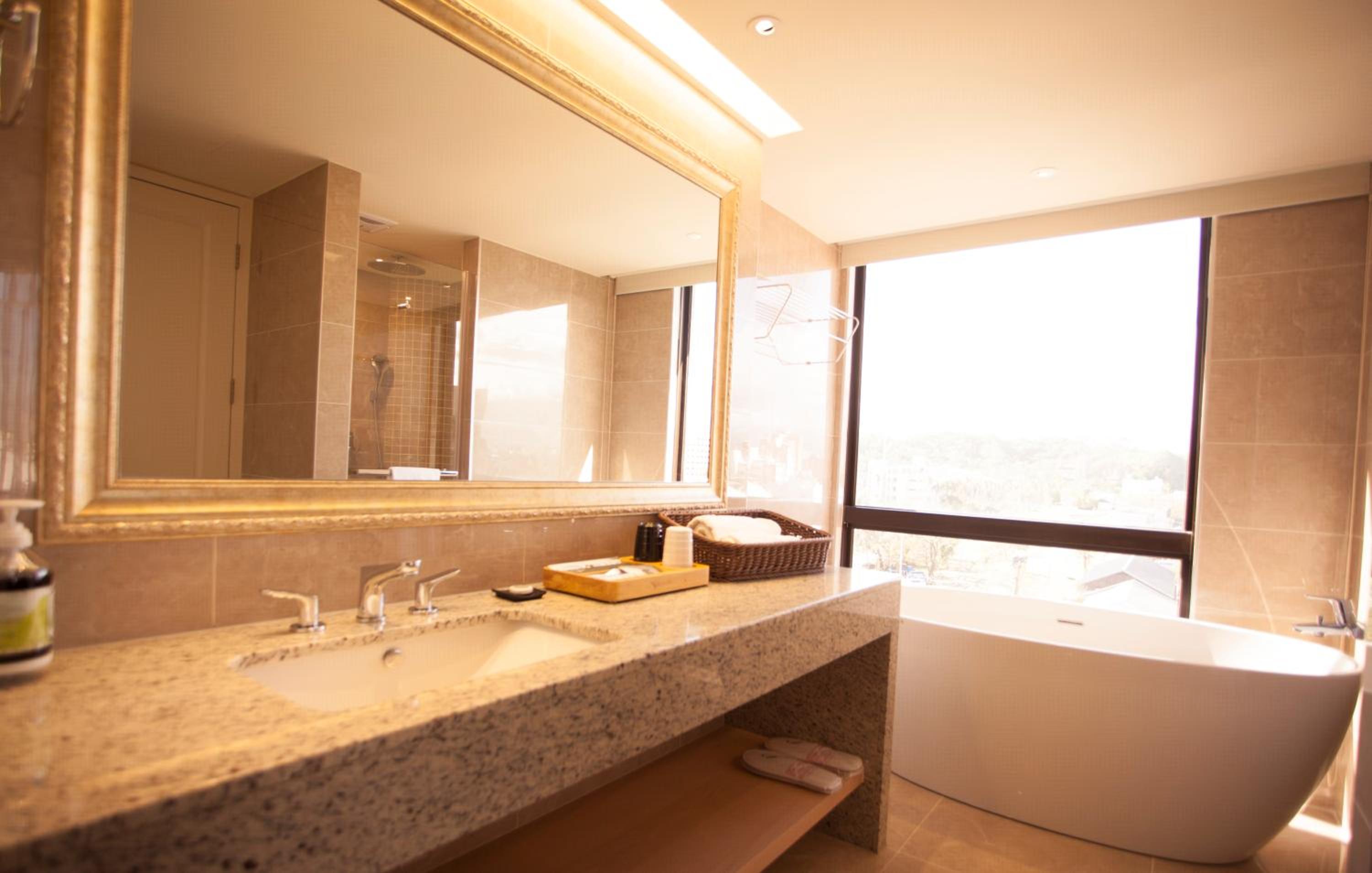Executive Suite photo 2