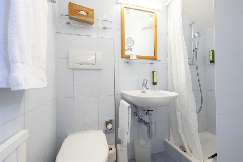 Single Room Budget - No Lift, Annex Building