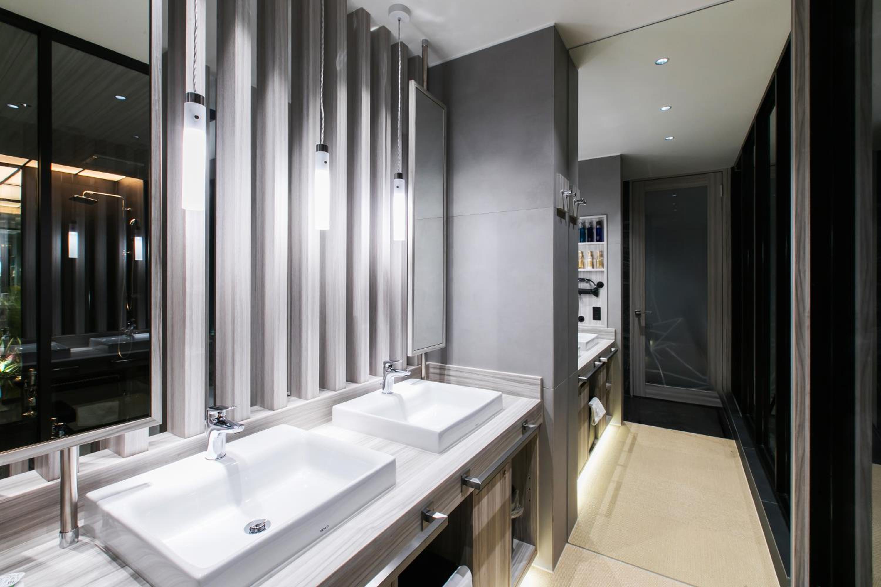 King Suite