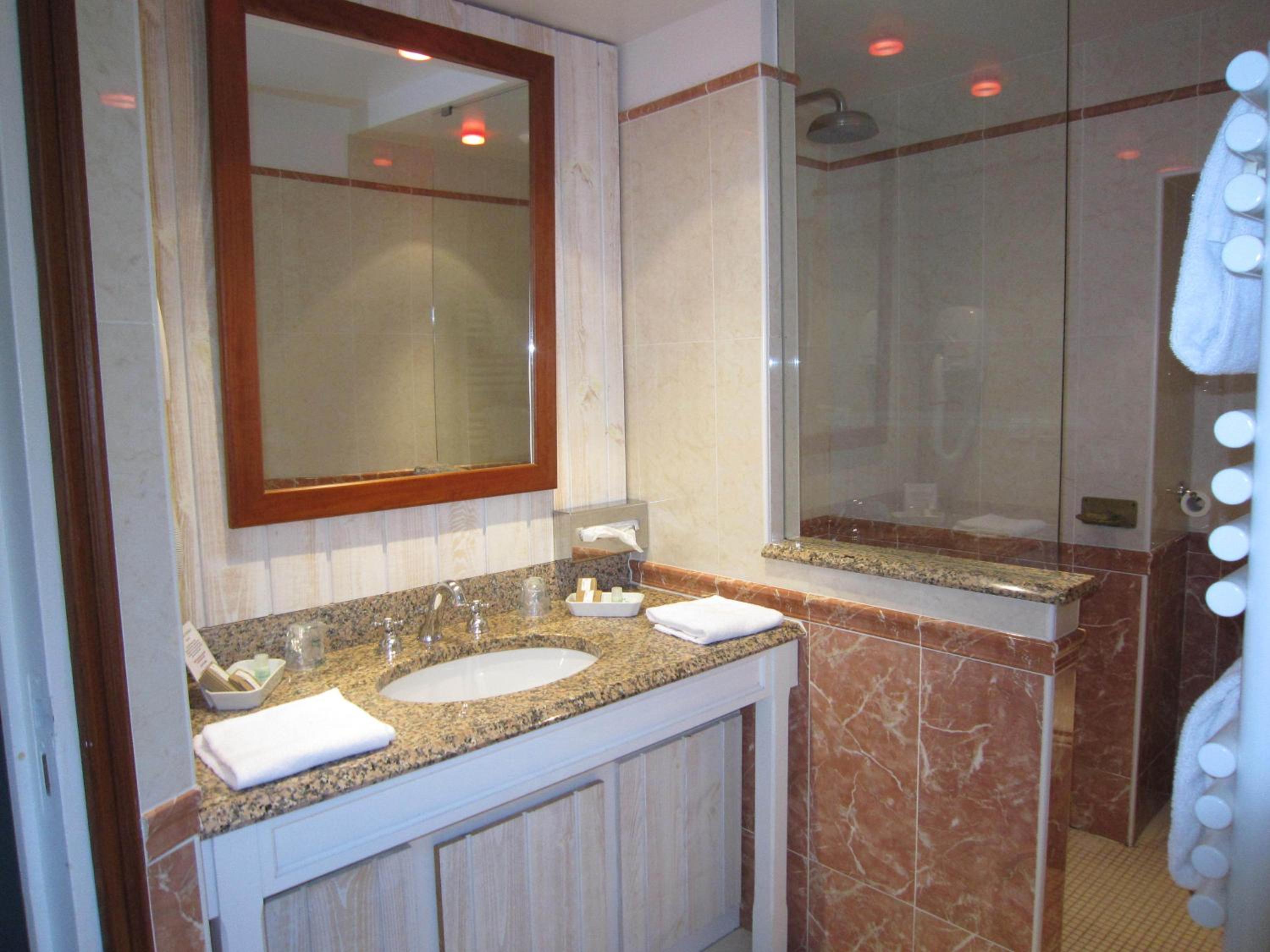 Small Double Room photo 2