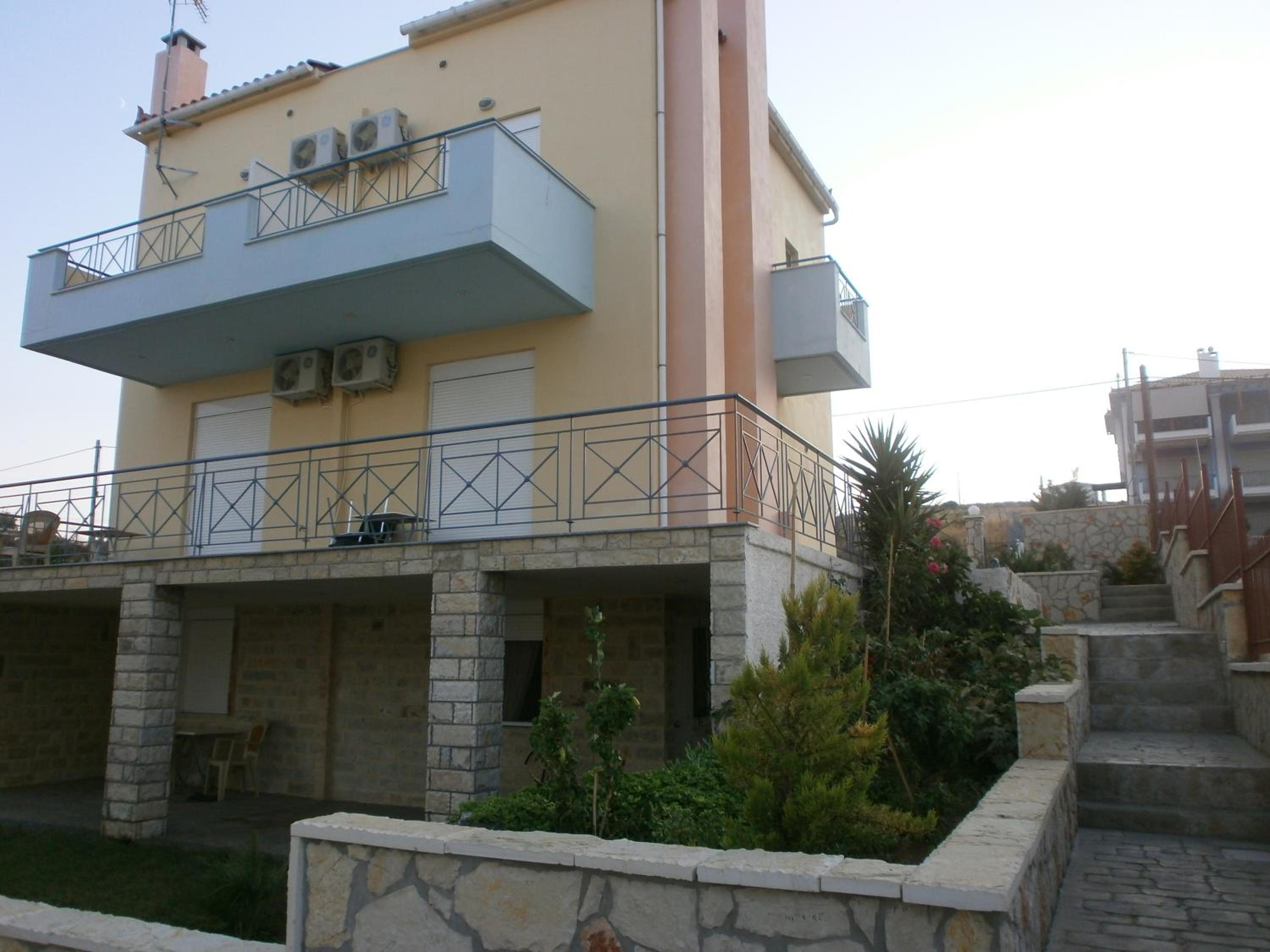 Maisonette with Side Sea View photo 3