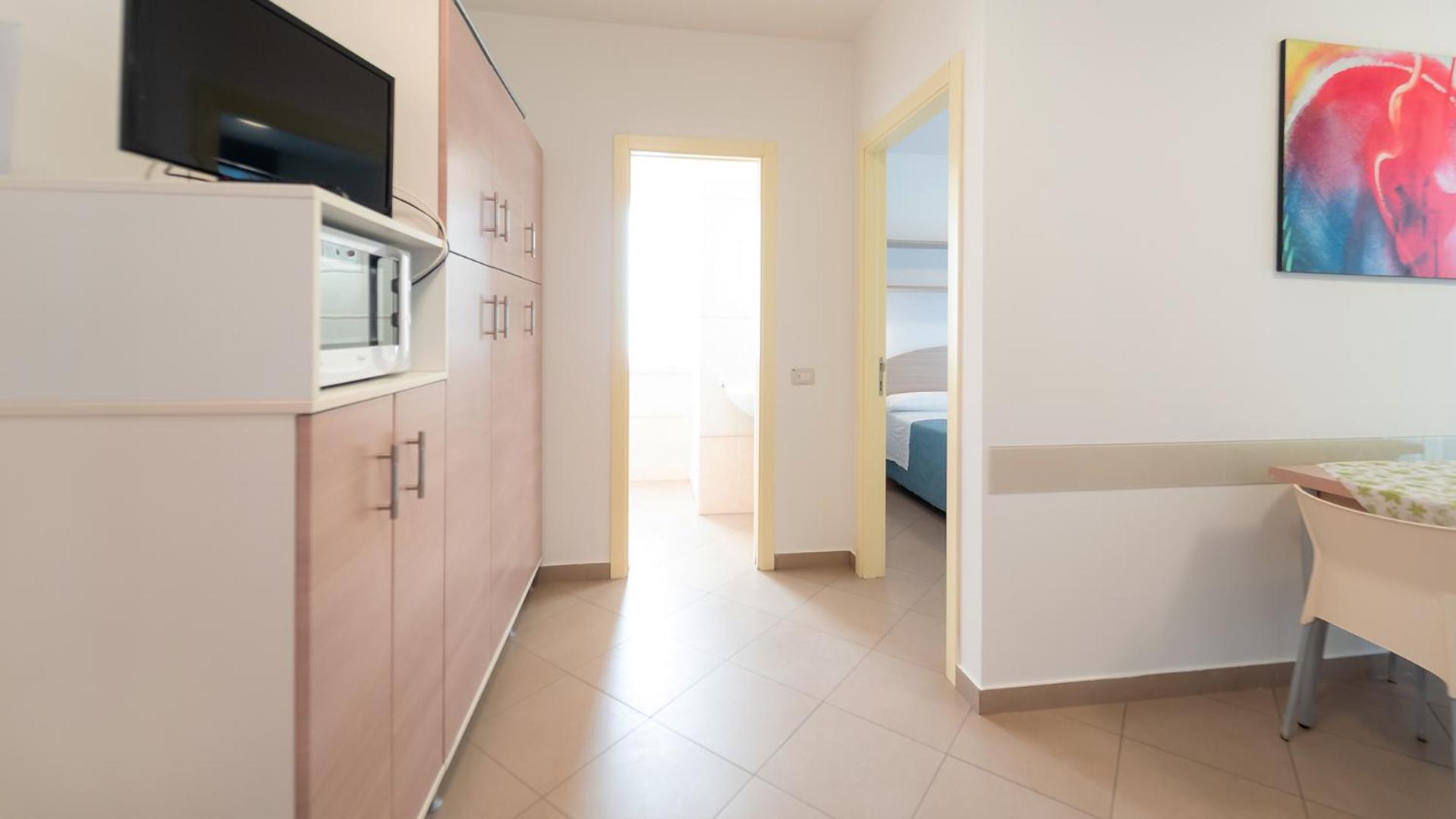 One-Bedroom Apartment with Balcony photo 1