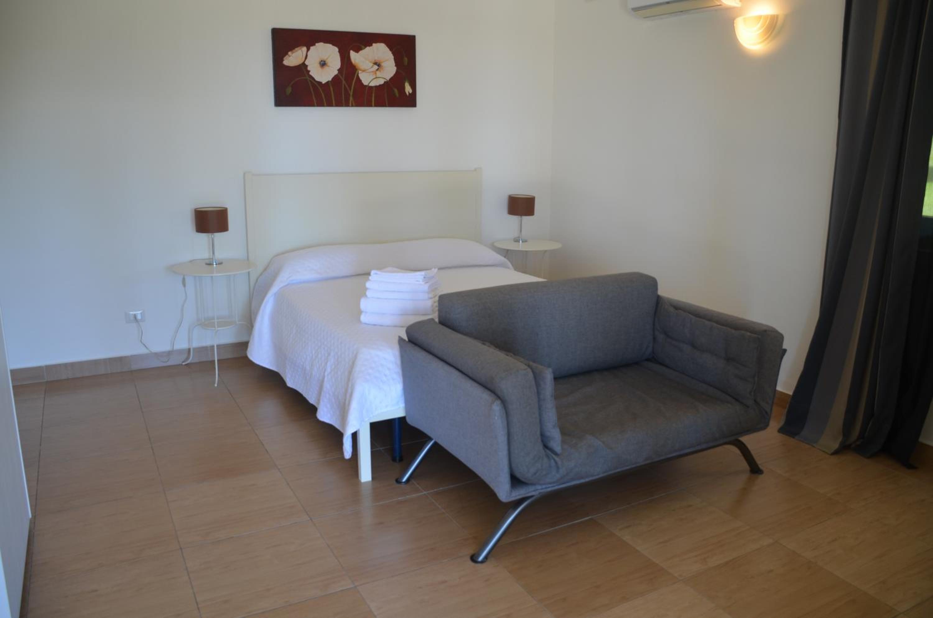 Quadruple Room with Private Bathroom