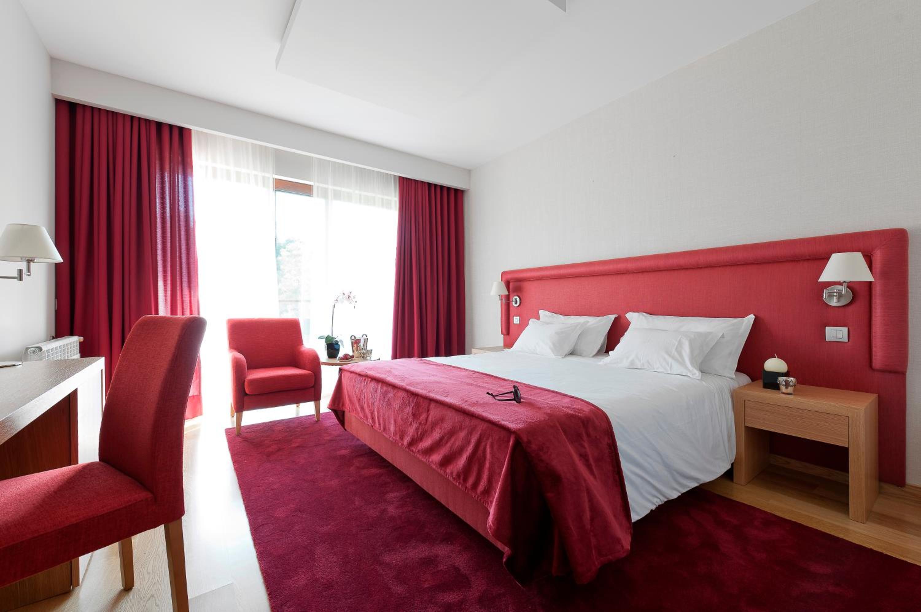 Double Room with River View - Photo 13