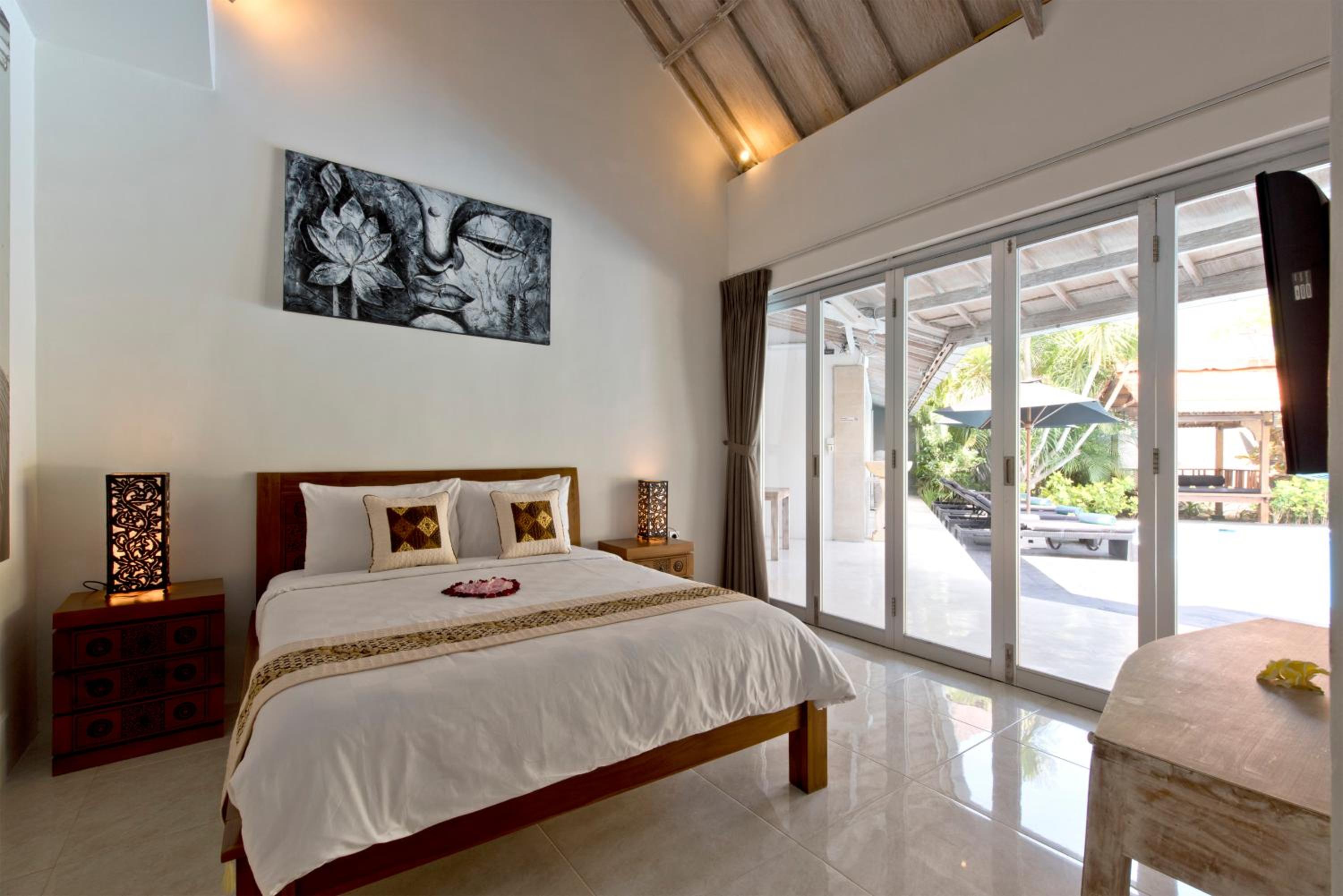 Villa with Private Pool photo 3