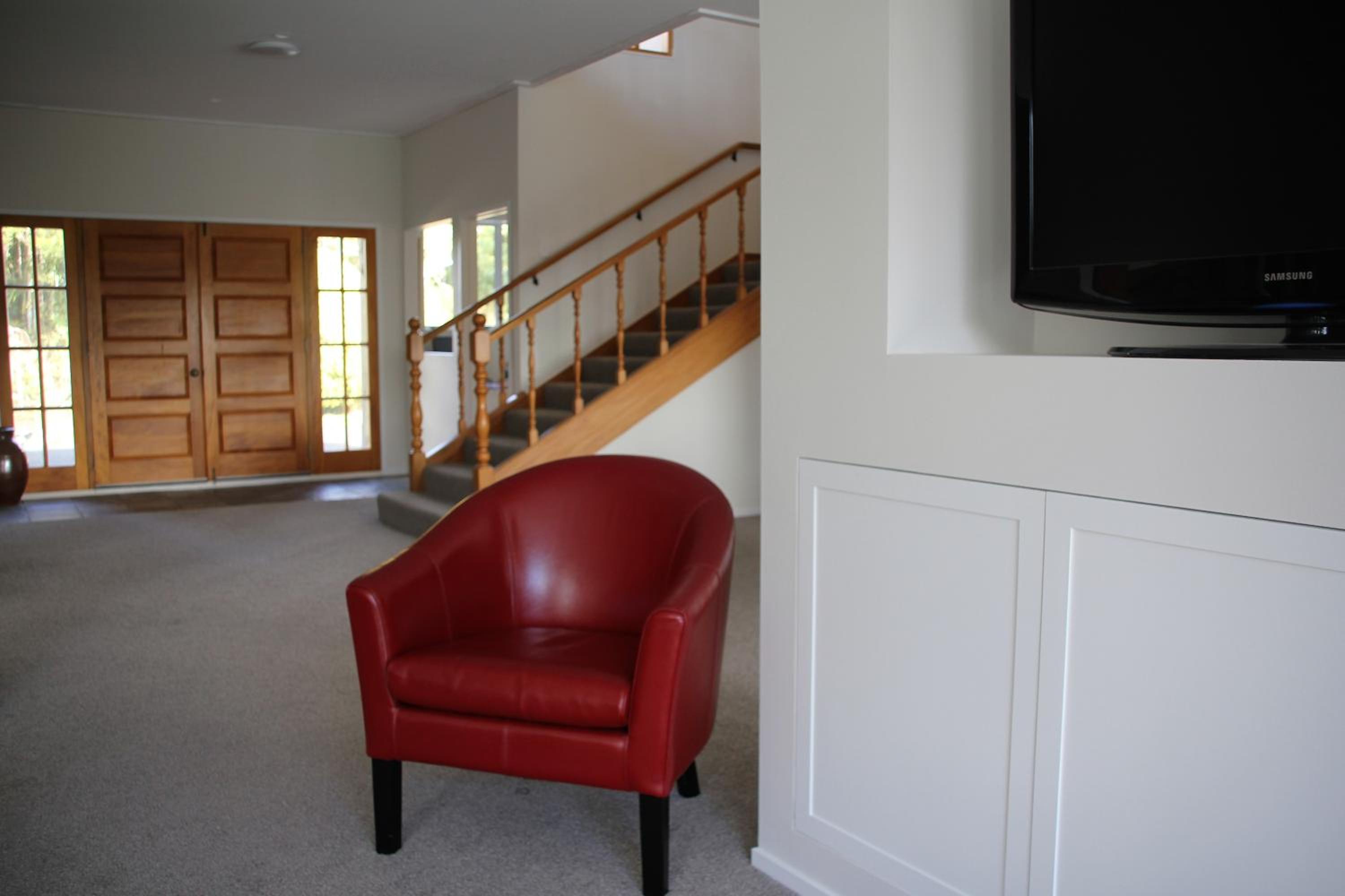 Queen Room photo 2