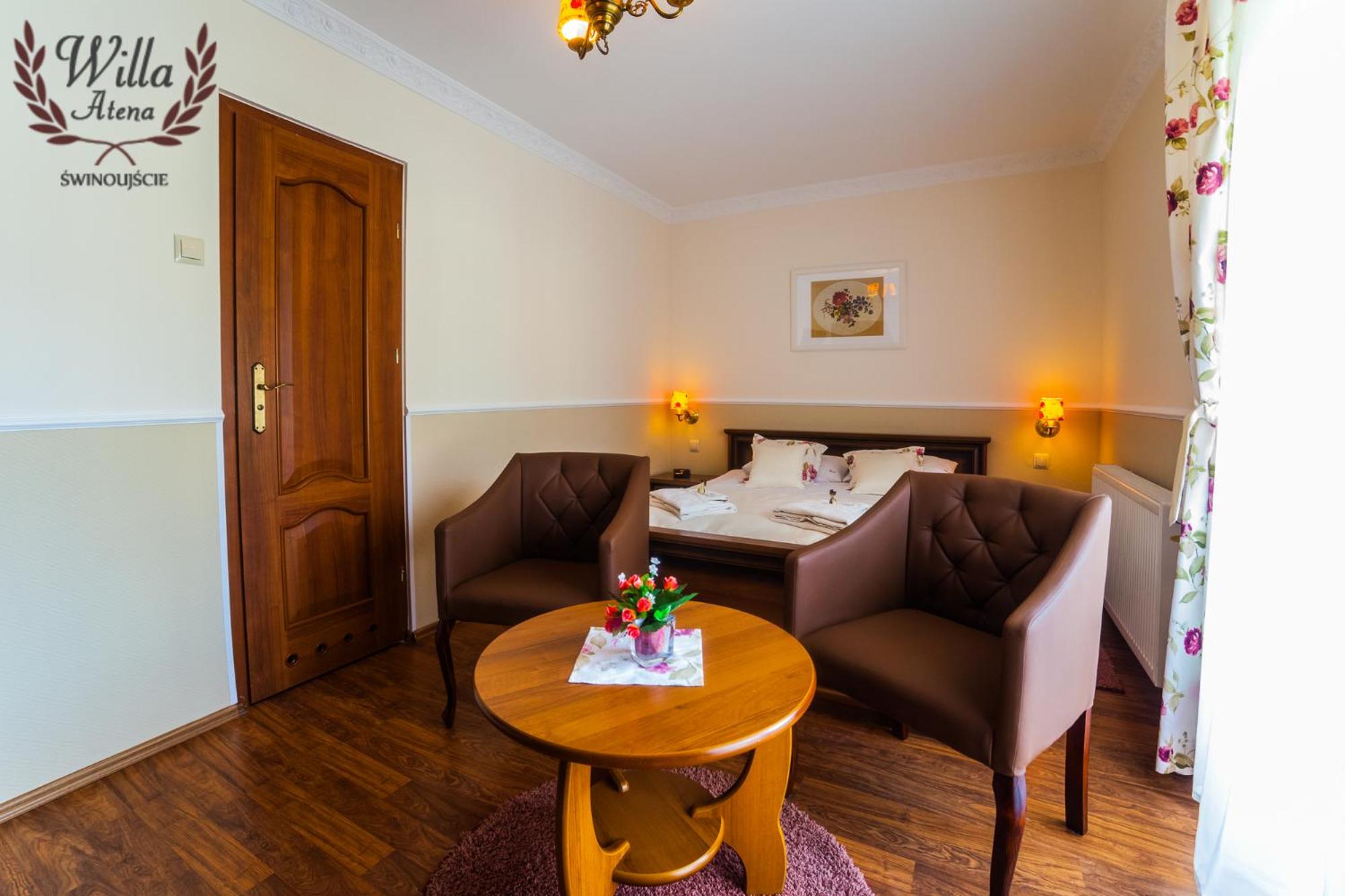 Double Room - Photo 9