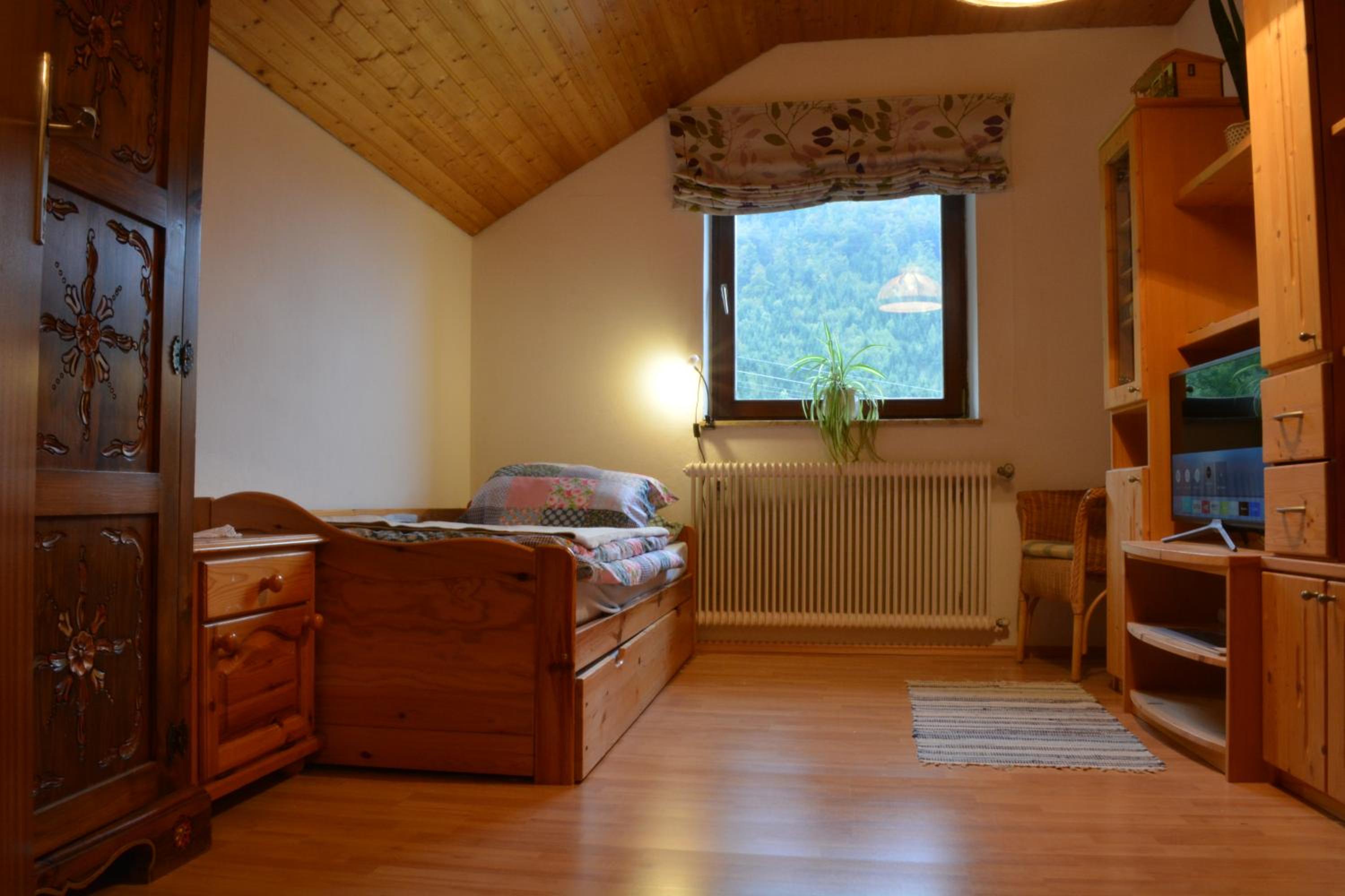 Apartment with Mountain View photo 3