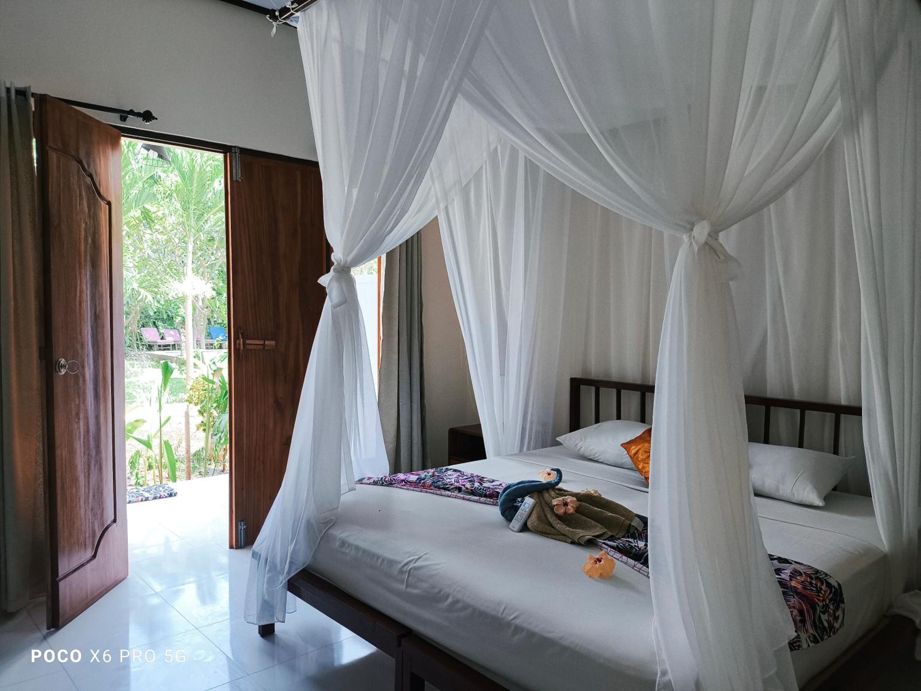 King Room with Pool View