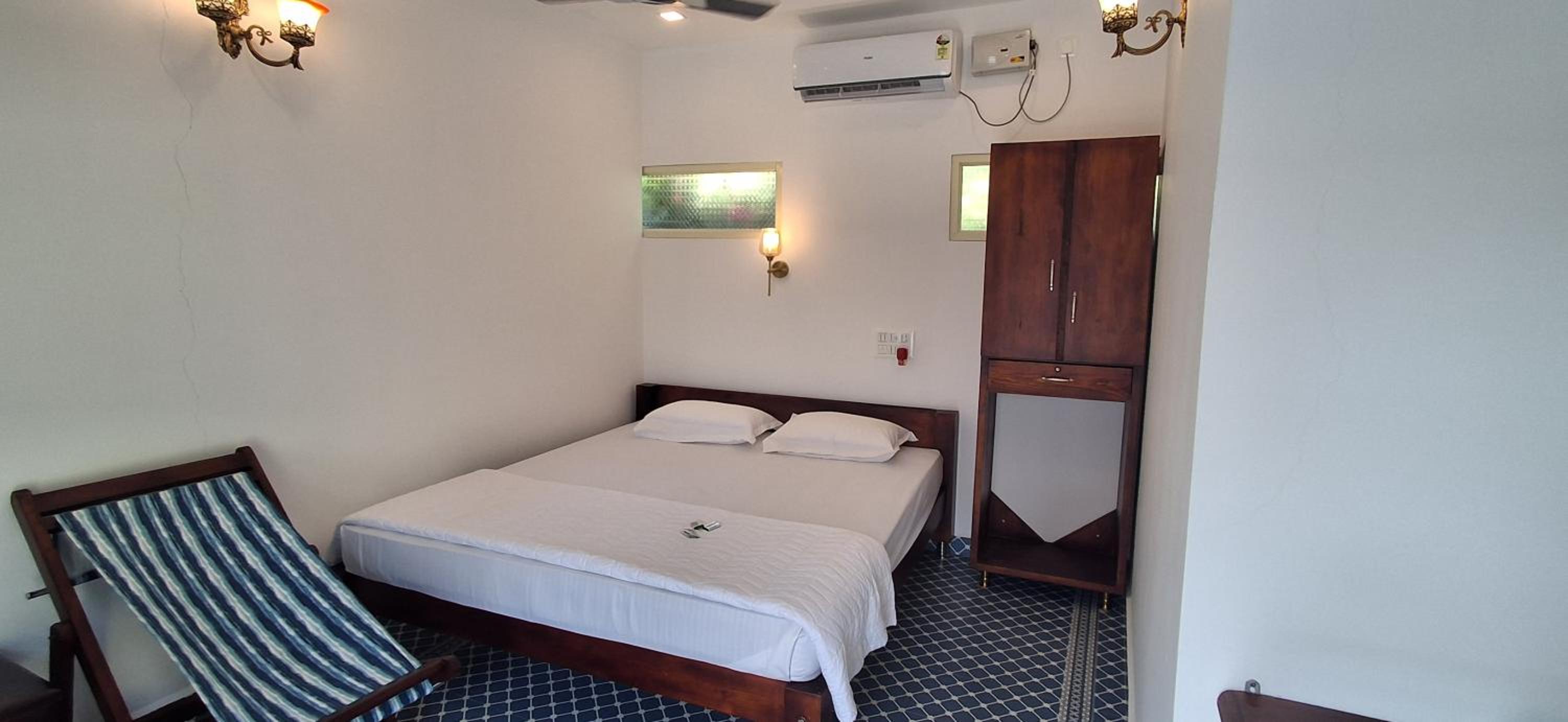 Deluxe Double Room with Extra Bed photo 2