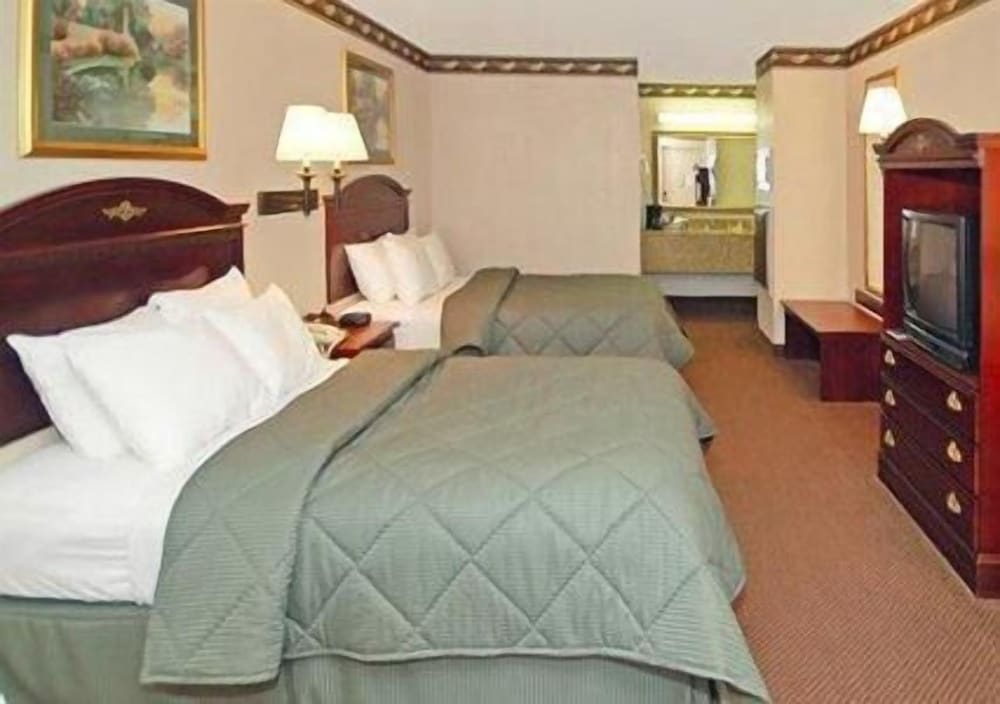 Standard Room, 2 Double Beds, Non Smoking photo 1