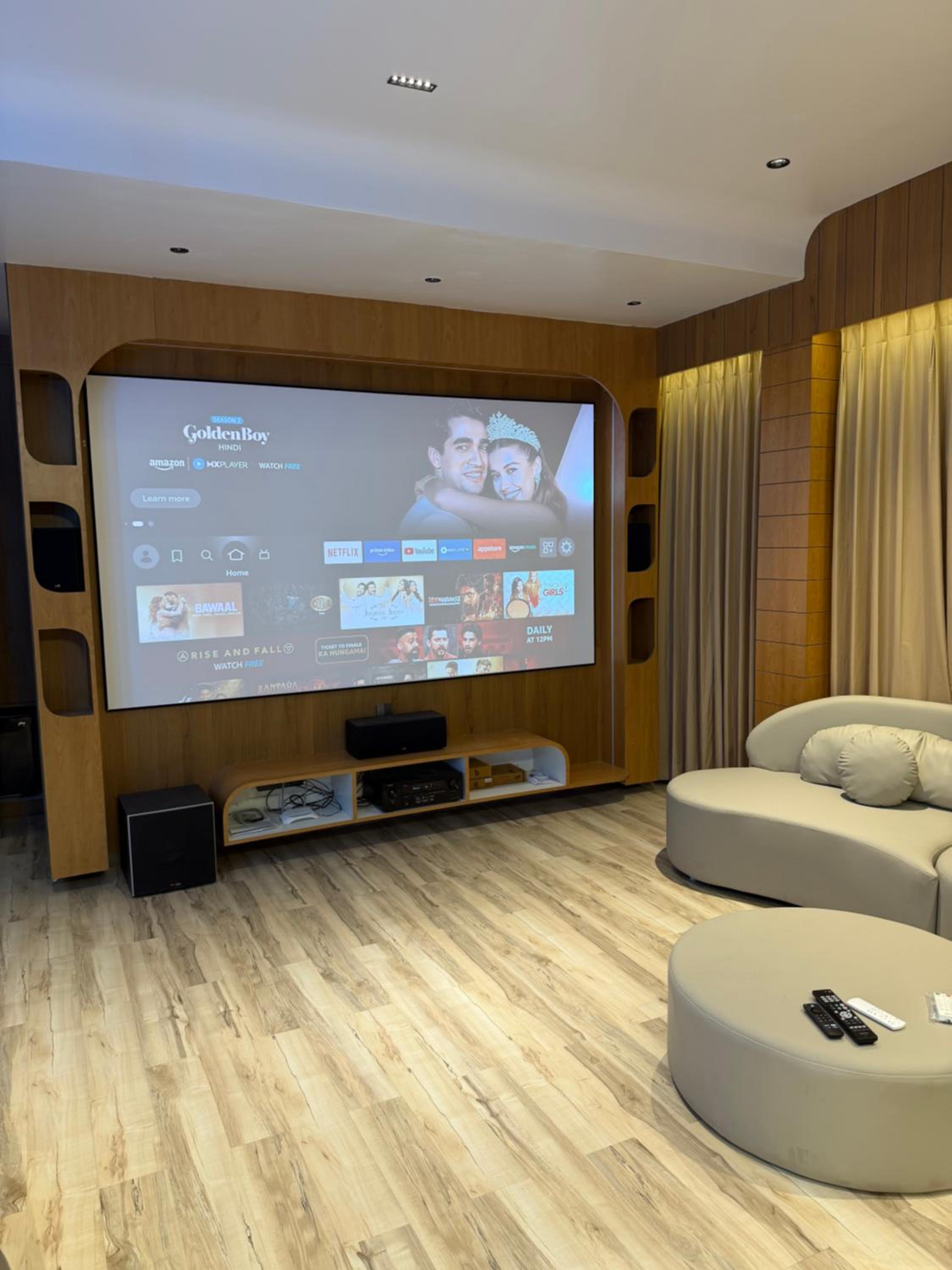 Superior King Suite photo 2