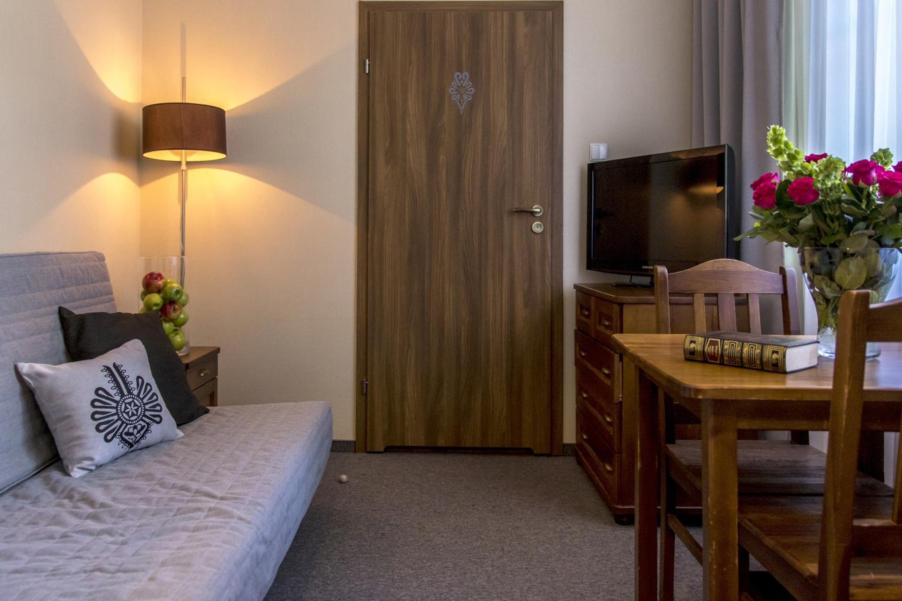 Premium Twin Room photo 2