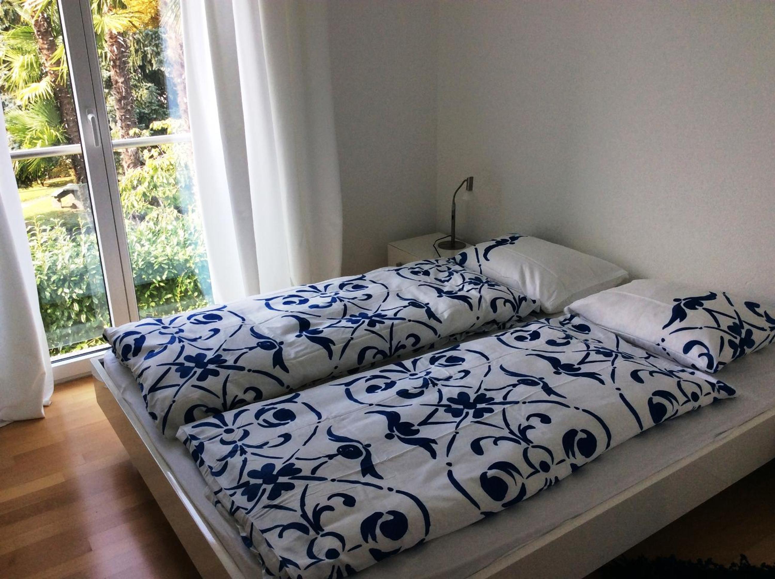 Apartment with Balcony photo 3