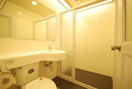 Quadruple Room with Mountain View photo 2