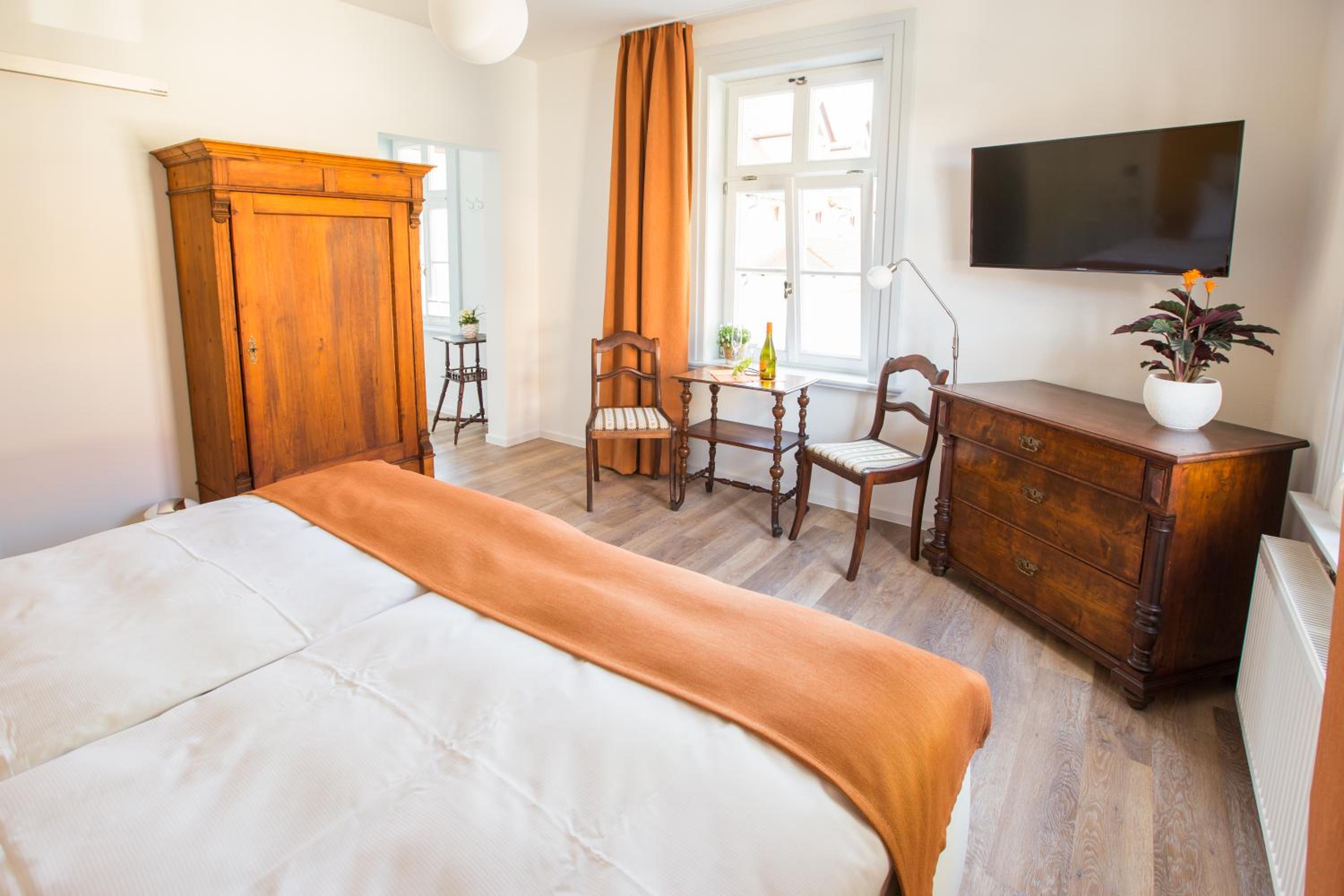 Standard Double Room - Photo 14