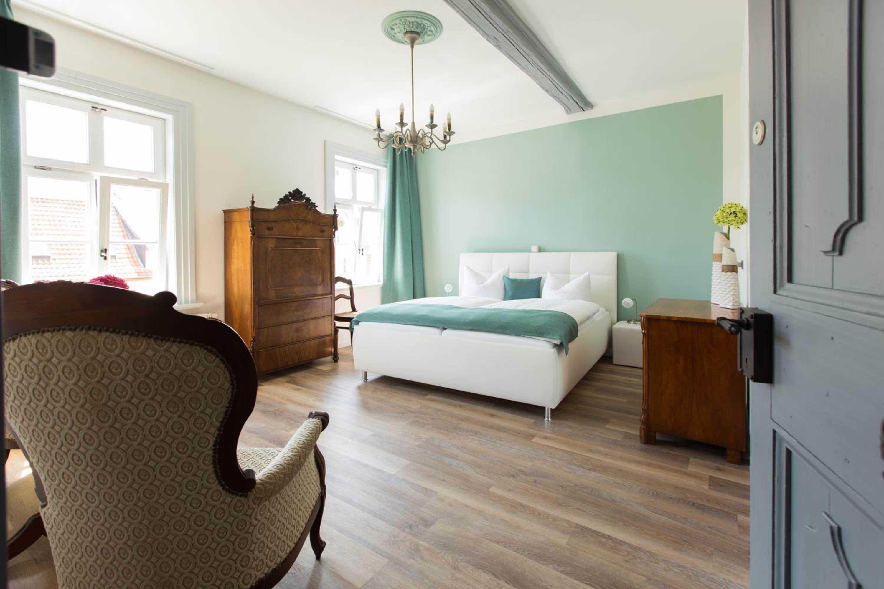 Standard Double Room - Photo 19