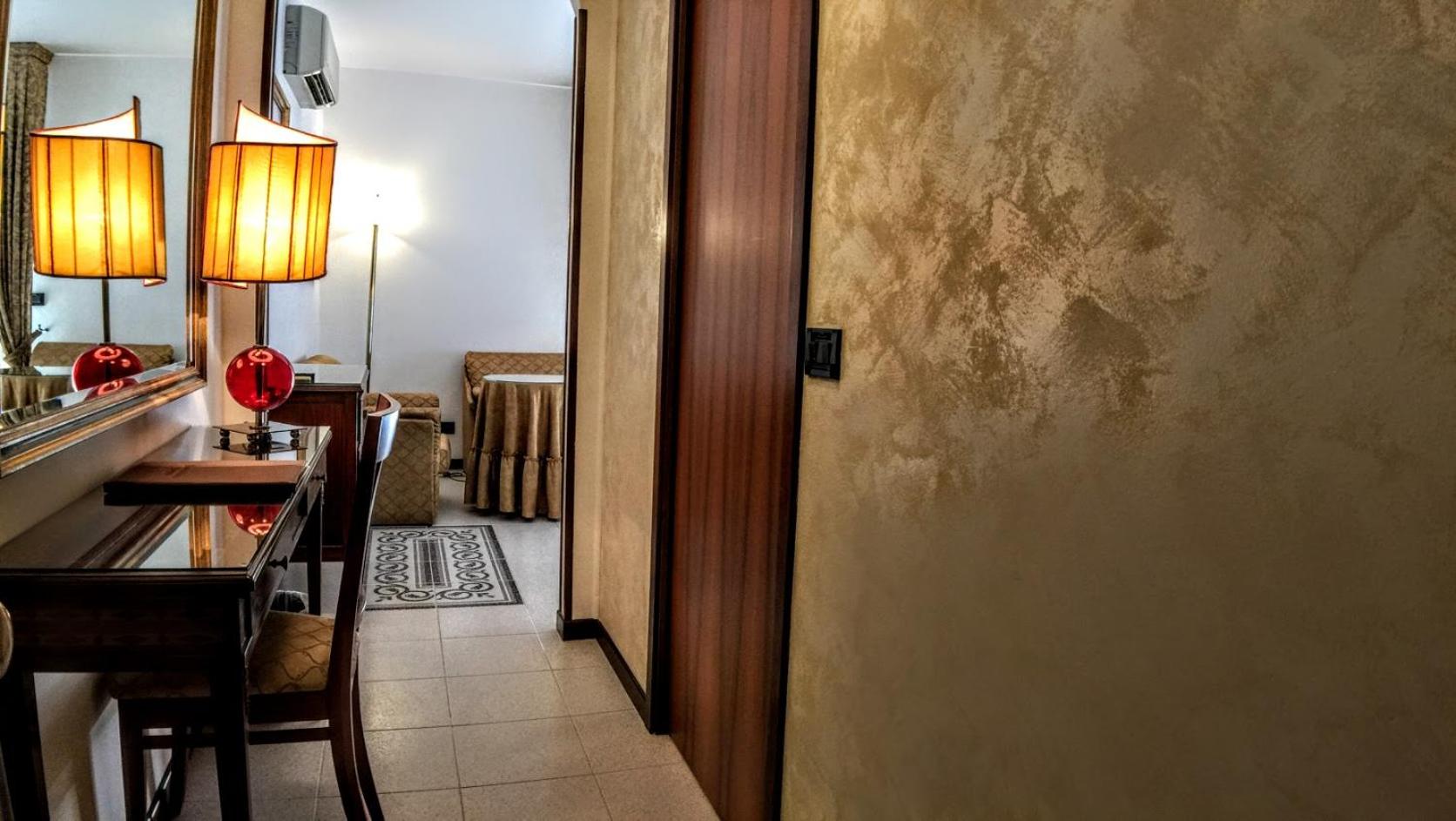 Deluxe Double or Twin Room with Terrace and Panoramic View