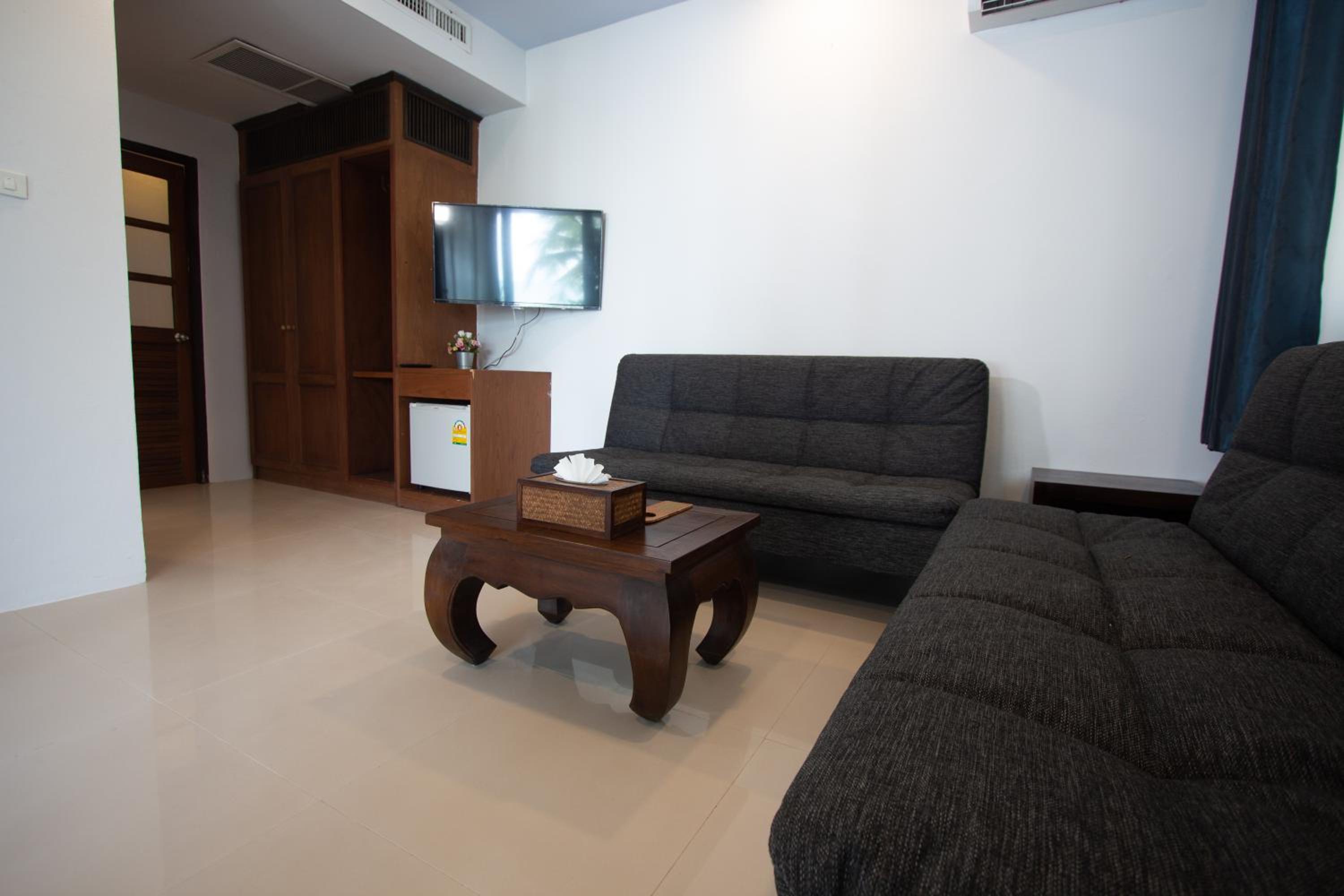 King Suite with Sea View - Photo 3