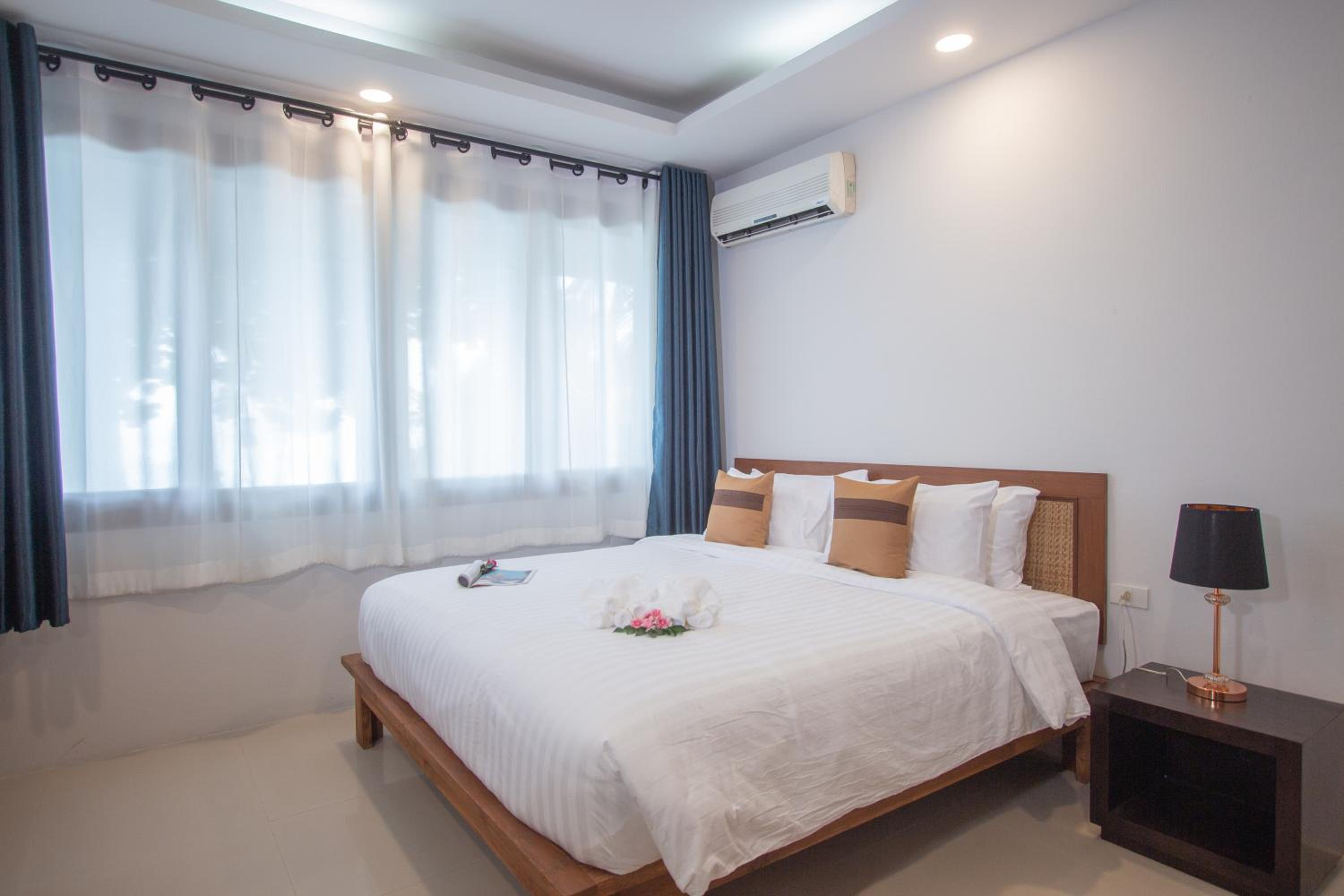 King Suite with Sea View - Photo 5