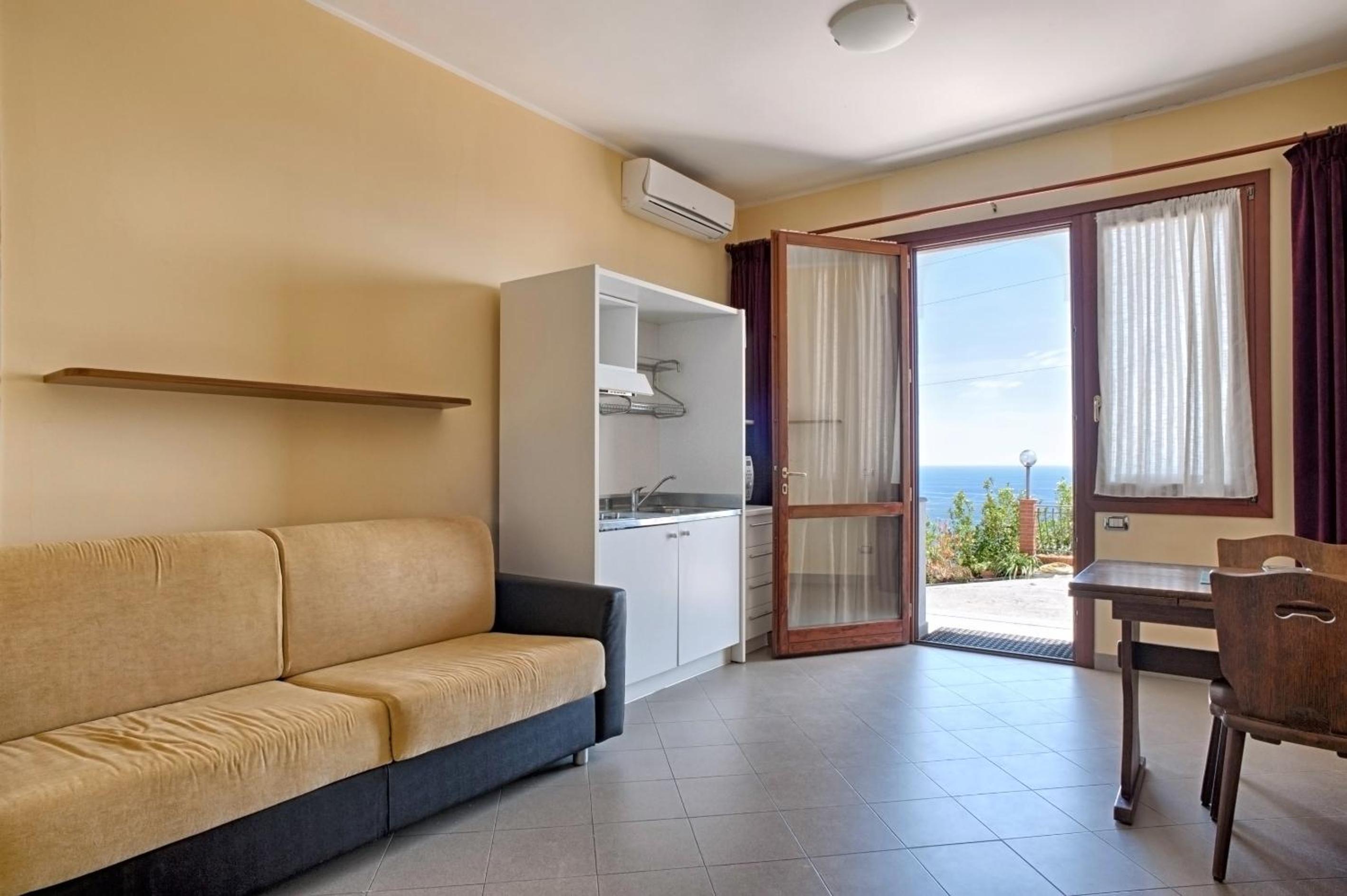 Studio with Sea View photo 1