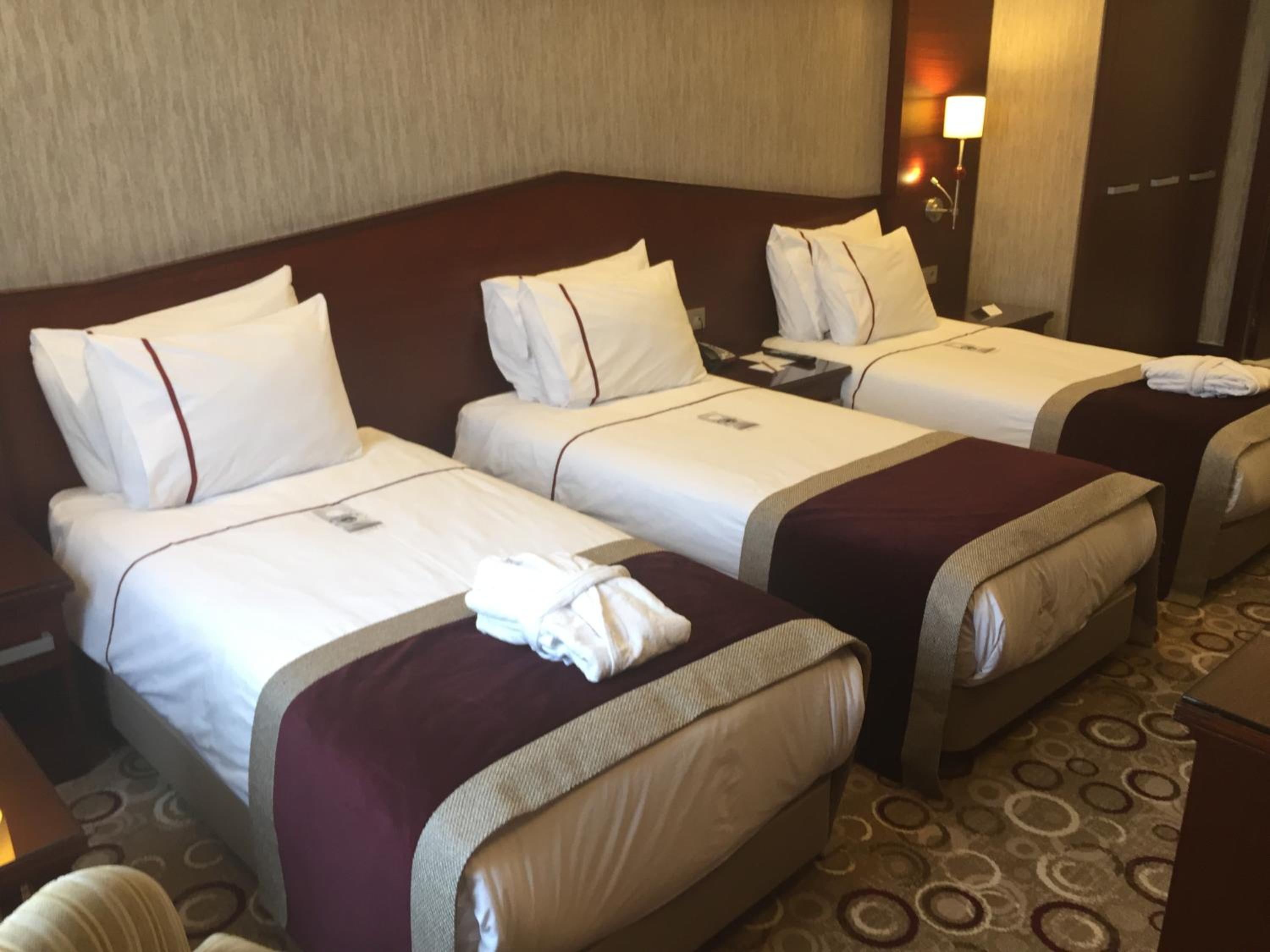 Deluxe Triple Room photo 2