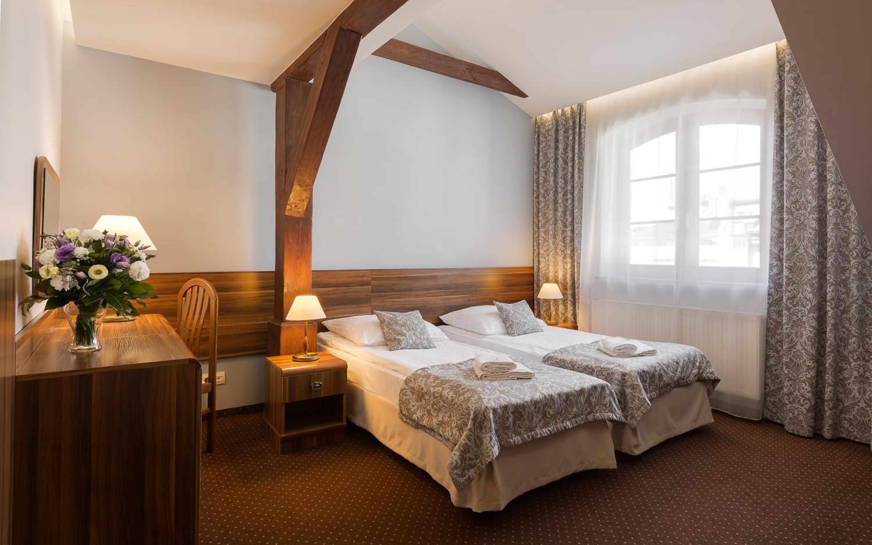 Double/Twin Room - Photo 5