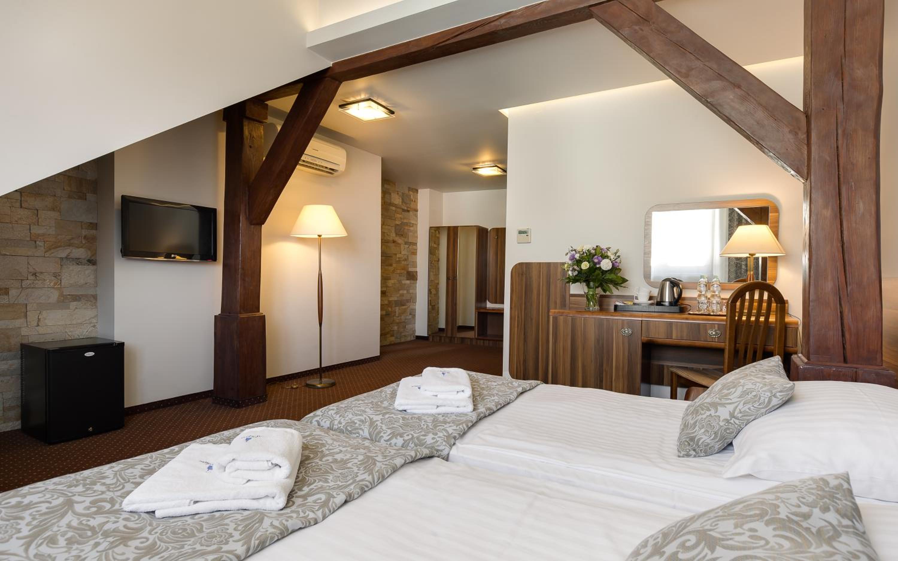 Double/Twin Room - Photo 1