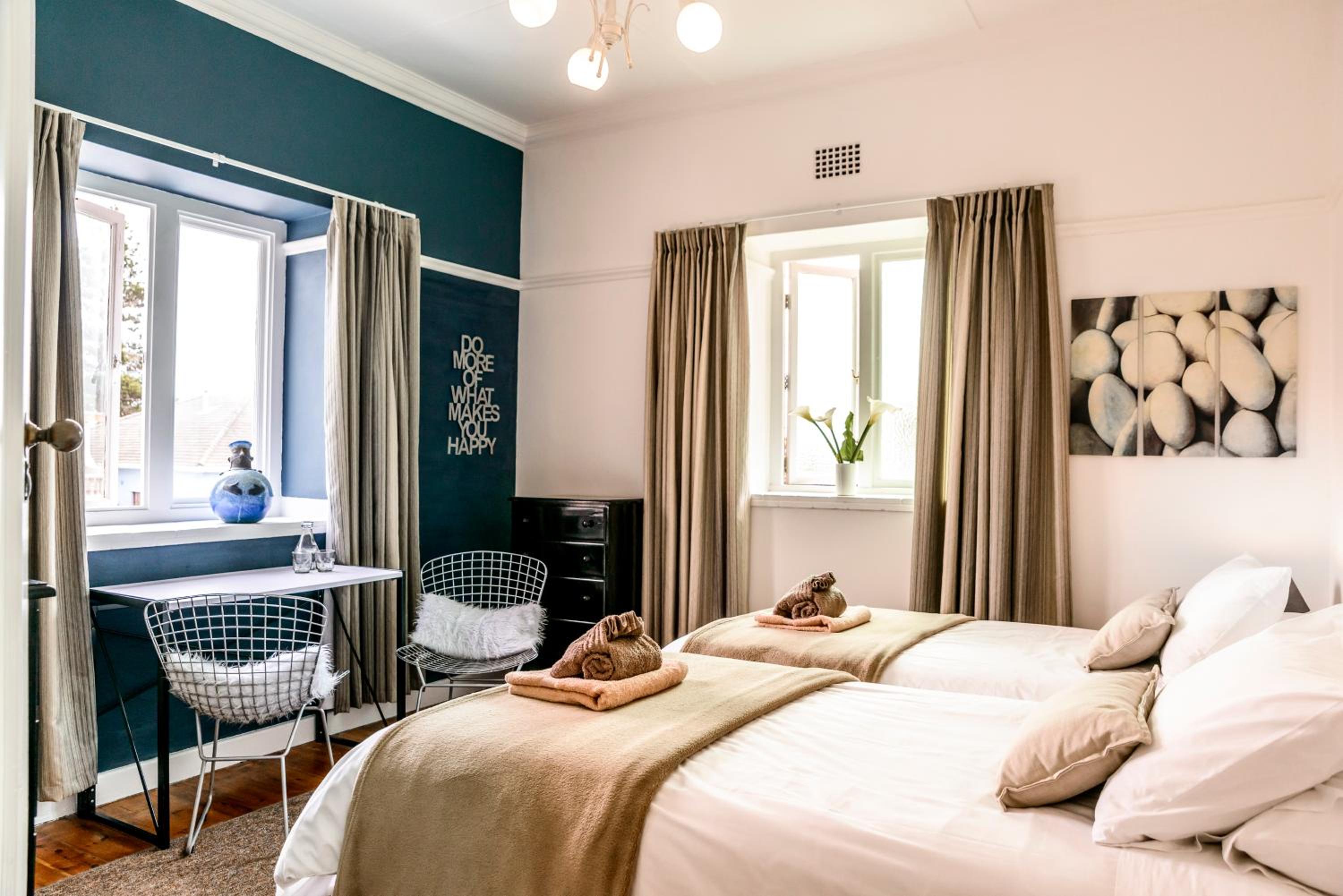 Double or Twin Room with Private Bathroom photo 2