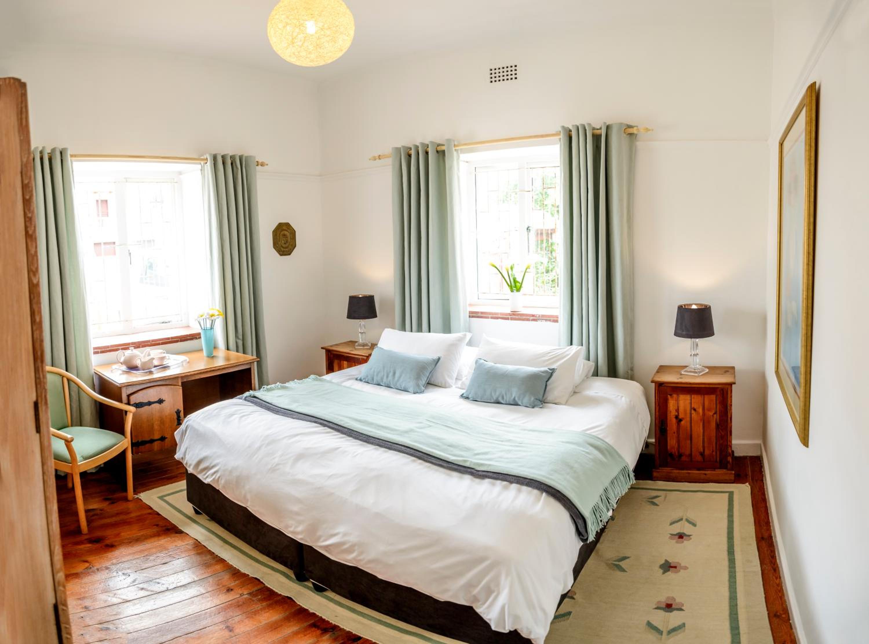 Double or Twin Room with Private Bathroom photo 3