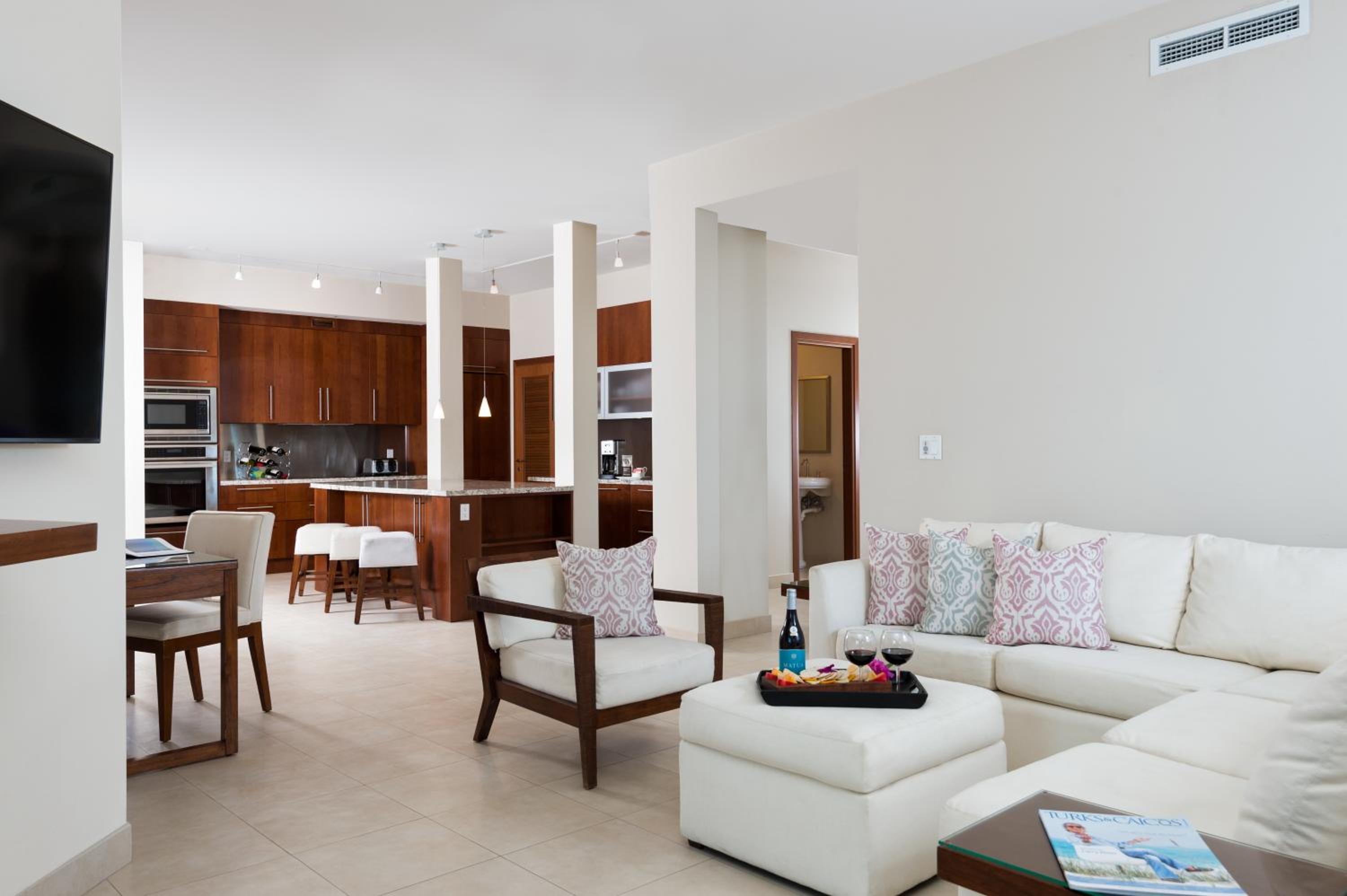Ocean Front, Three Bedroom Suite photo 2