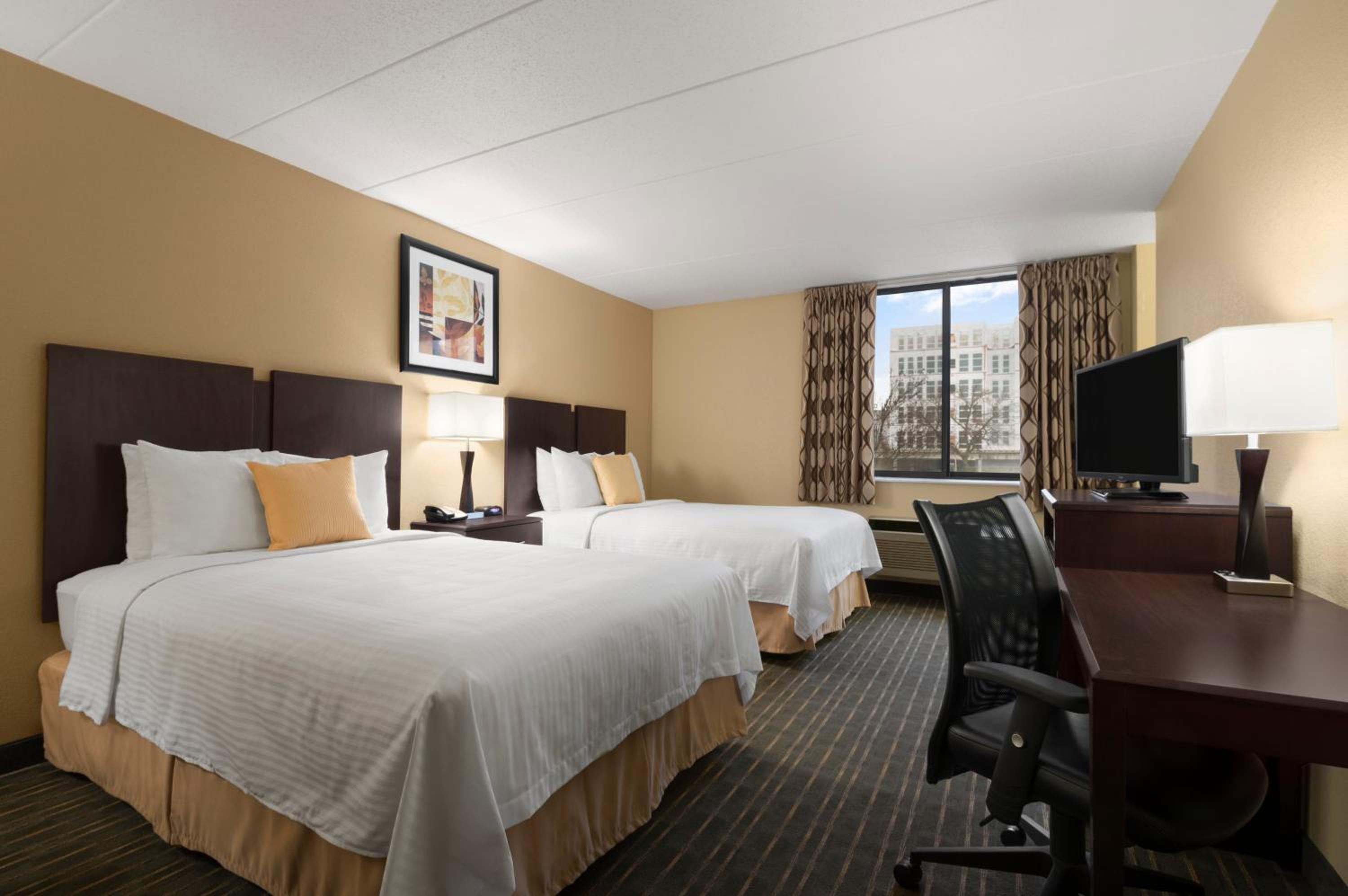 Double Room with Two Double Beds - Non-Smoking - Photo 7