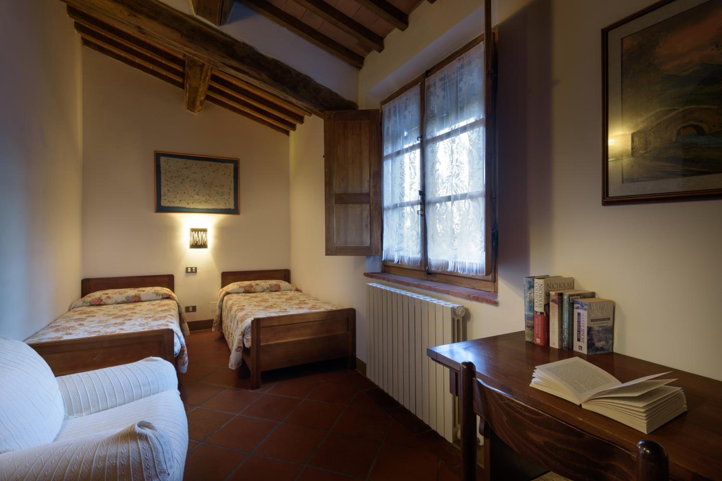 Two-Bedroom Apartment (5 Adults)