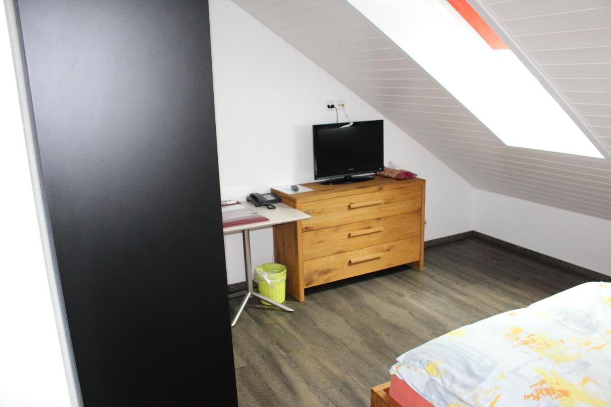 Budget Single Room photo 2