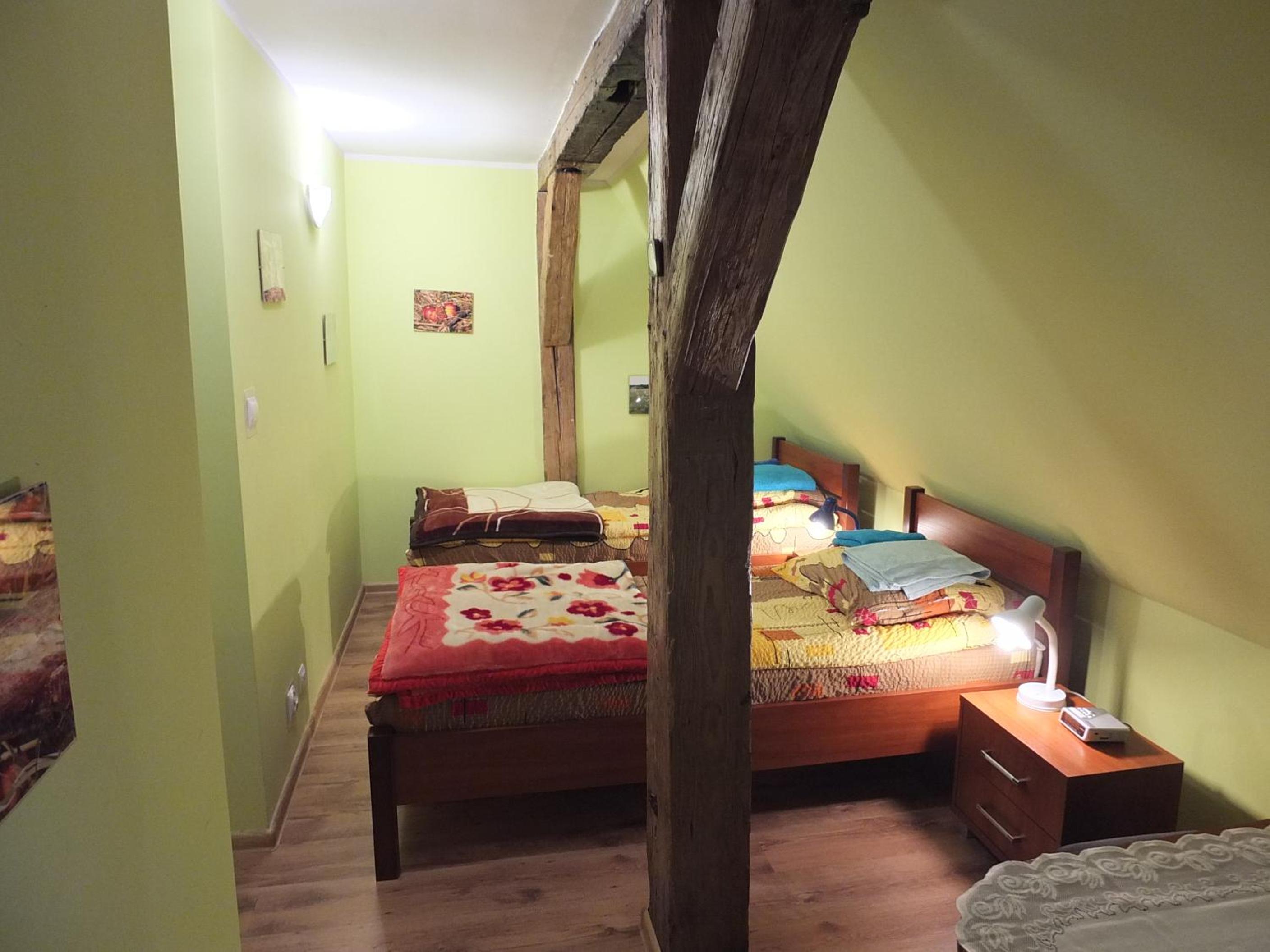Small Twin Room photo 1