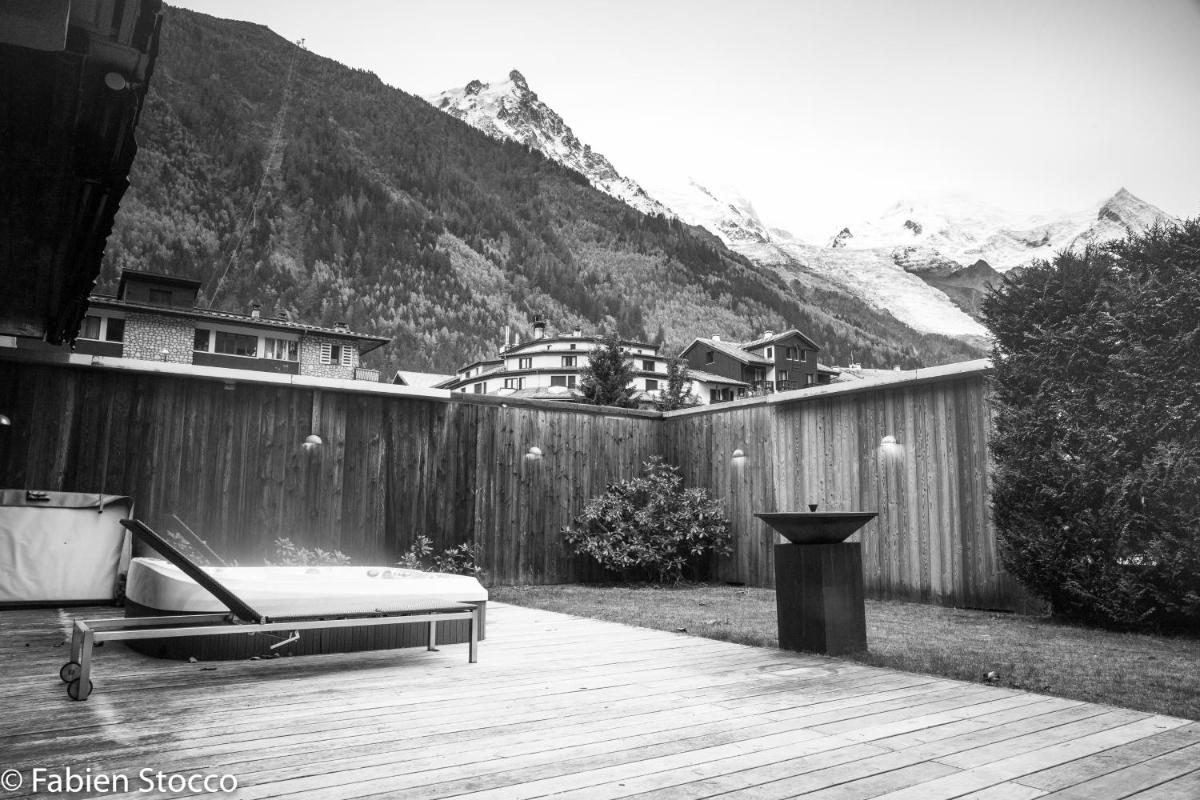 Superior Apartment with Mountain View