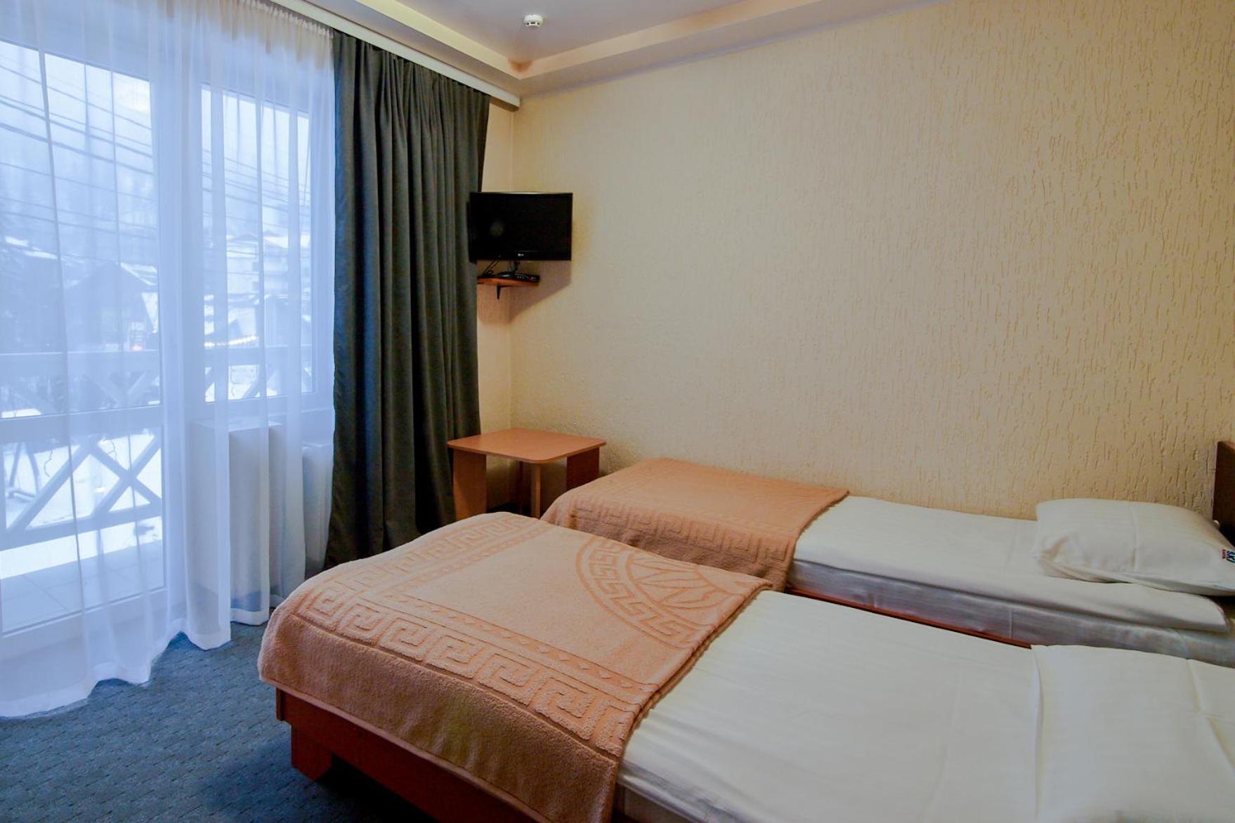 Budget Twin Room photo 3