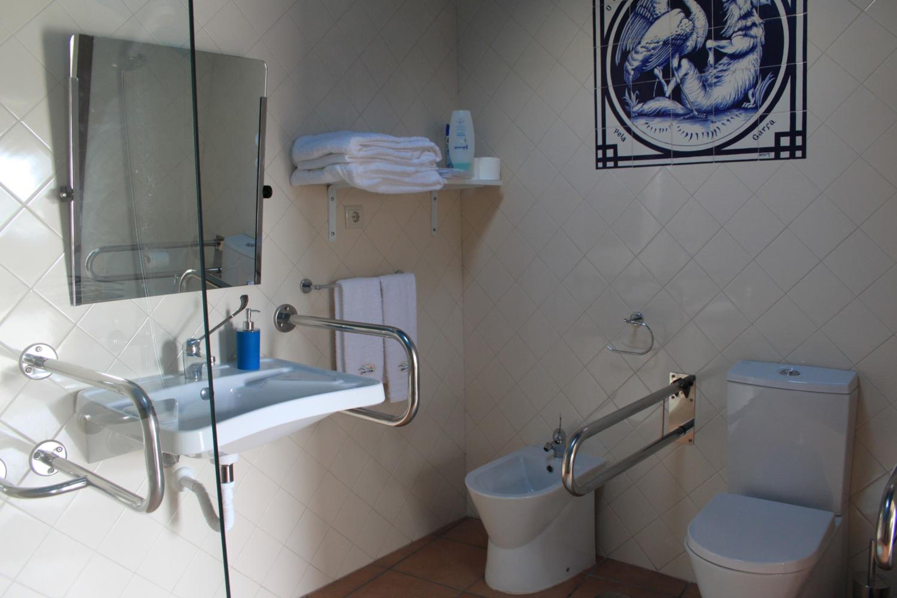 One-Bedroom House - Photo 70