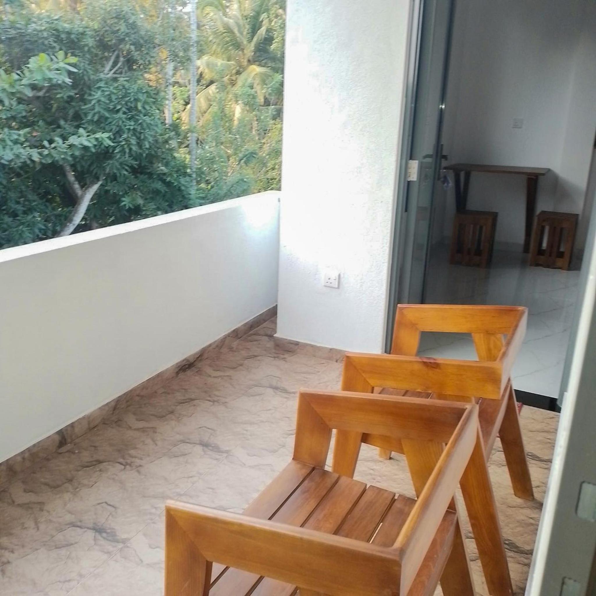 Family Room with Private Bathroom - Photo 12