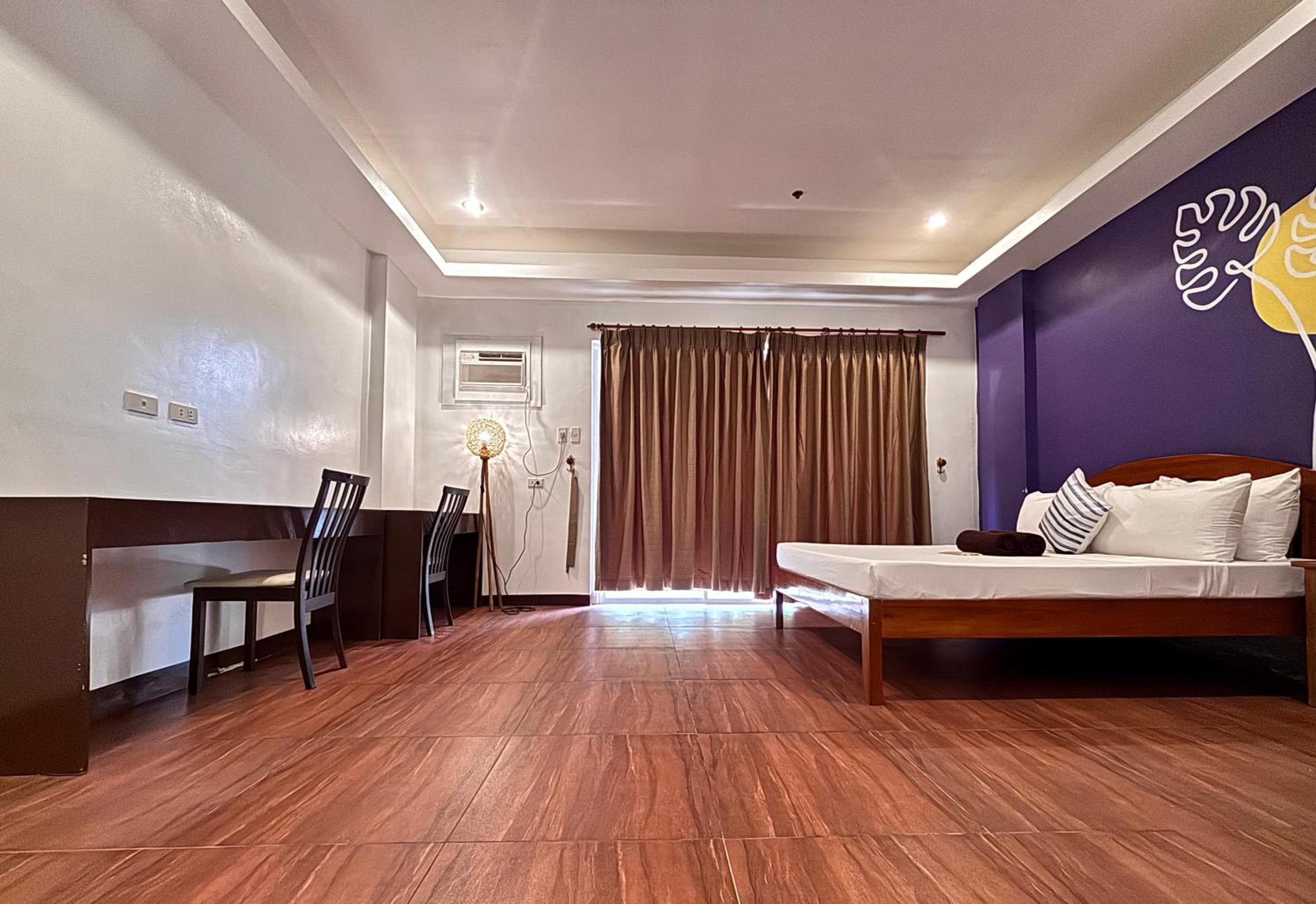 Queen Room with Garden View photo 3