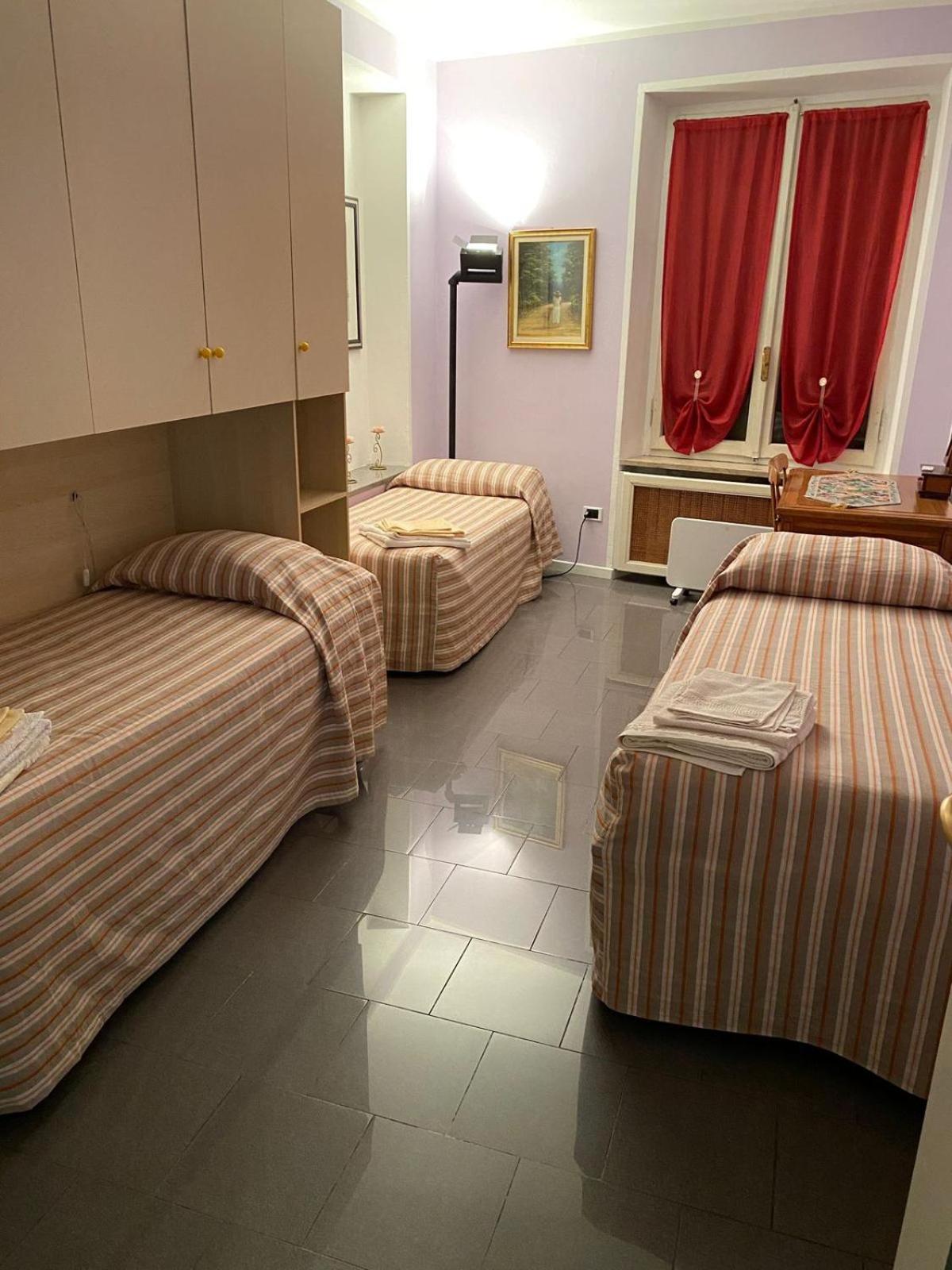 Three-Bedroom Standard Apartment photo 3