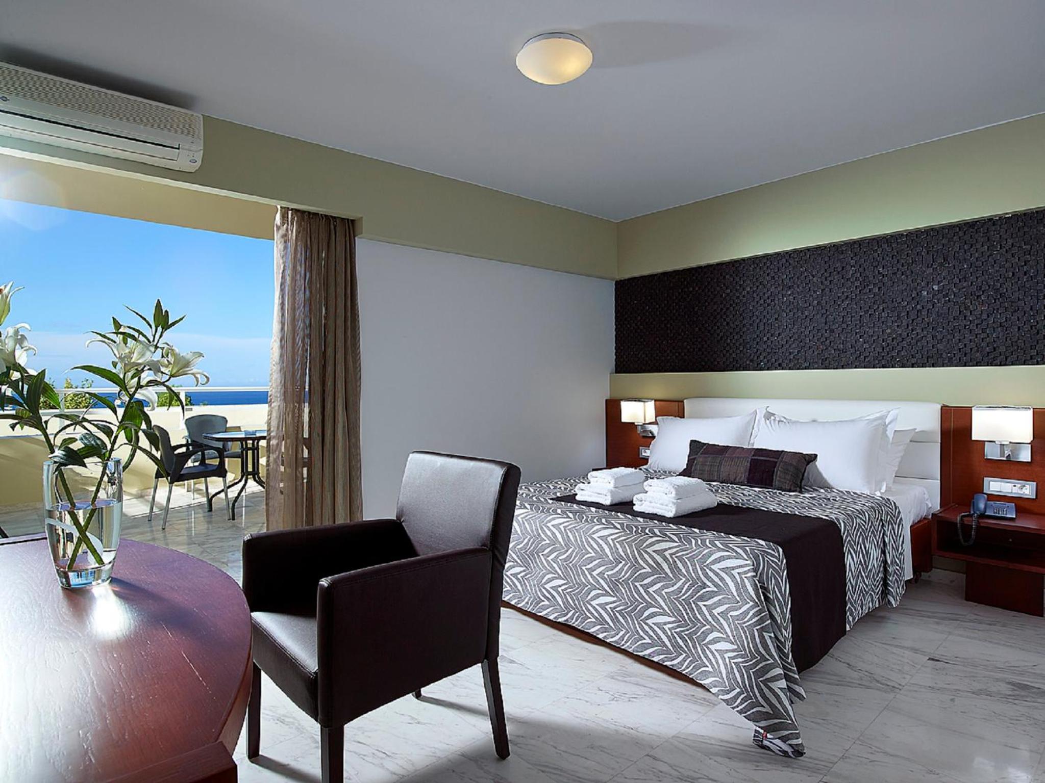 Suite with Sea View