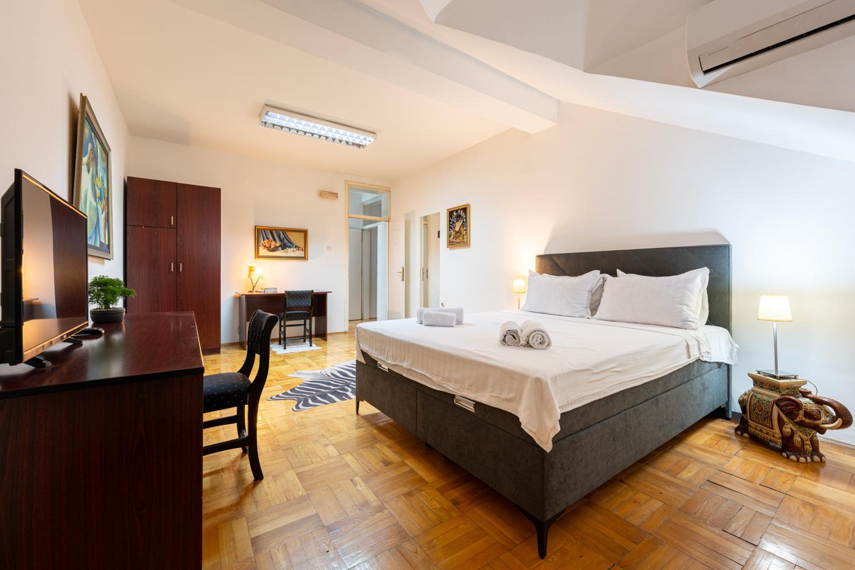 Standard Double Room - Photo 5