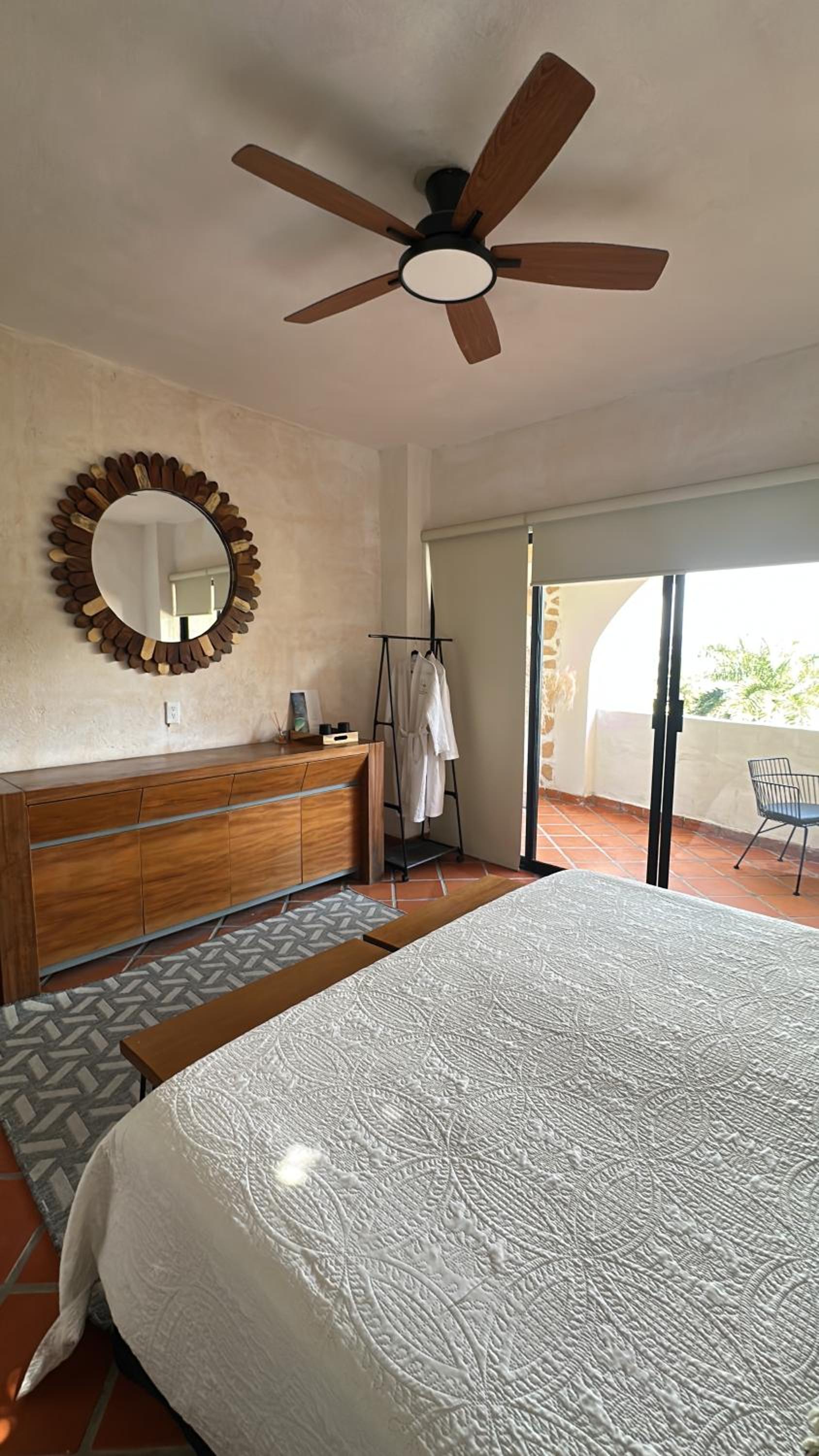 King Suite with Balcony photo 3
