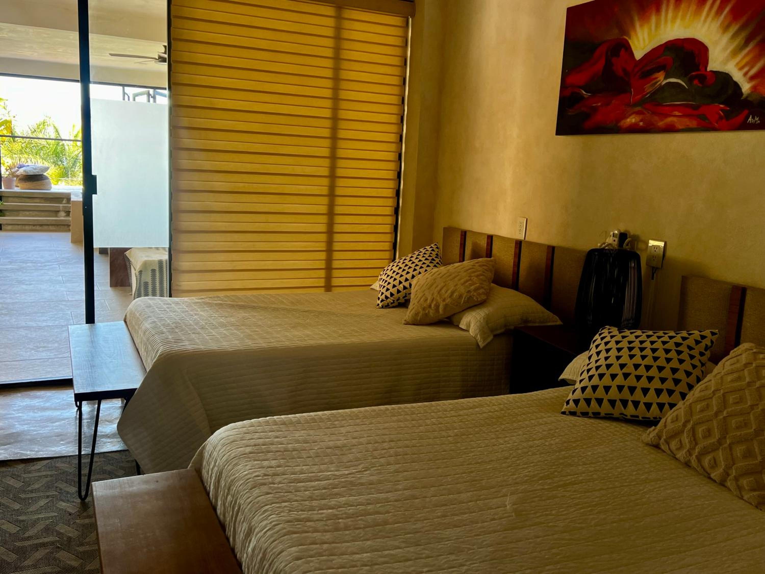 Deluxe Quadruple Room photo 2