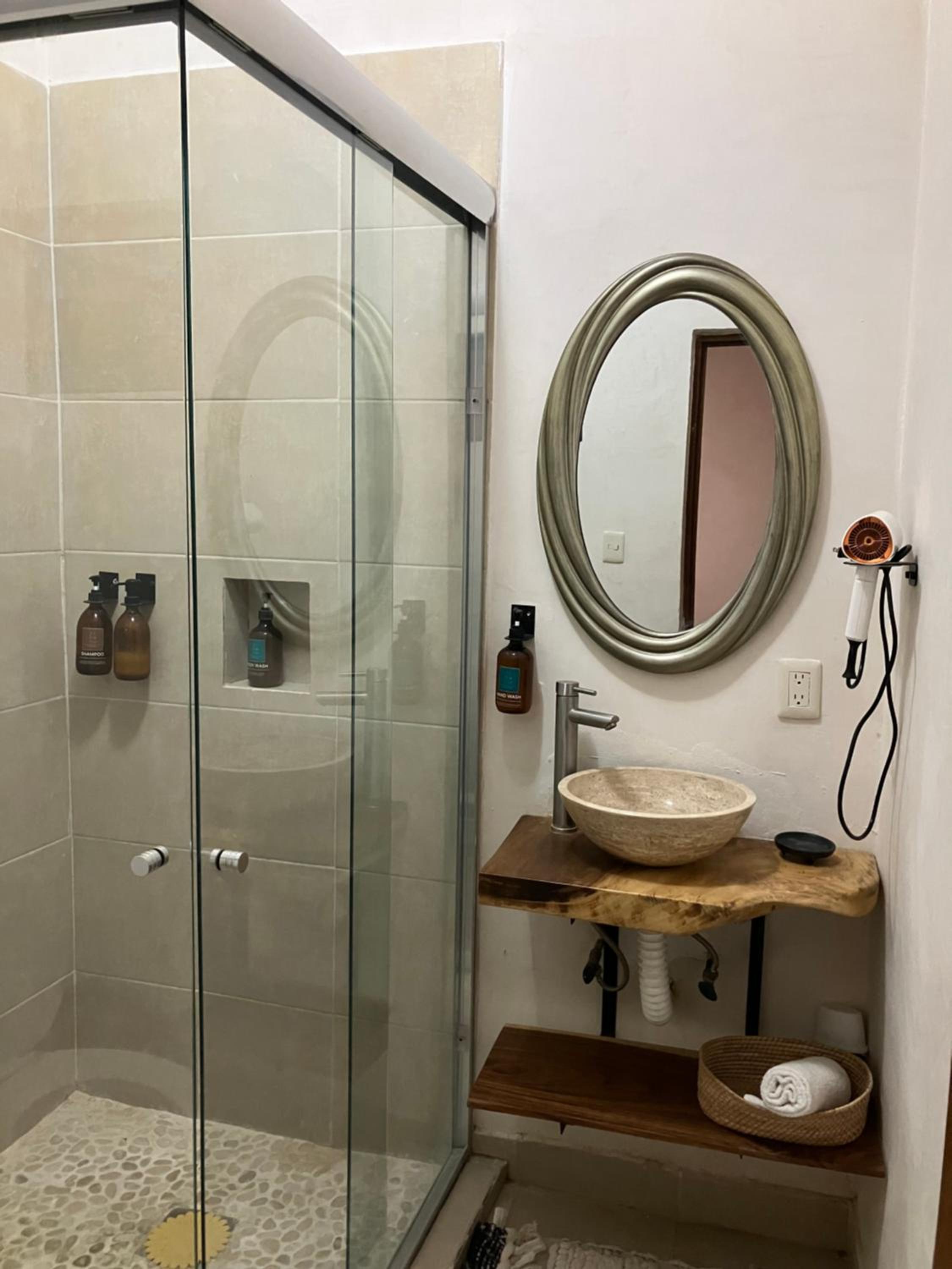 Deluxe Suite photo 3